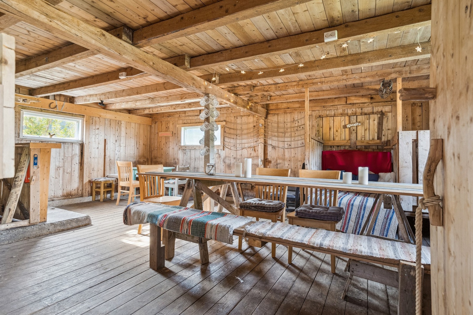 Her i fjøslokalet har det vært arrangert flere bursdager og familieselskap. Galleribilde