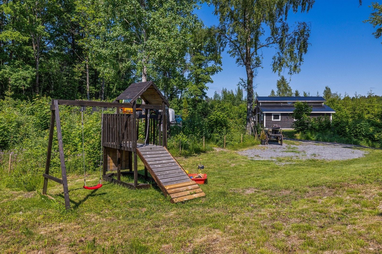 Hagen innbyr fra alt til lek og moro for barn til store familie-/venneselskap. Galleribilde