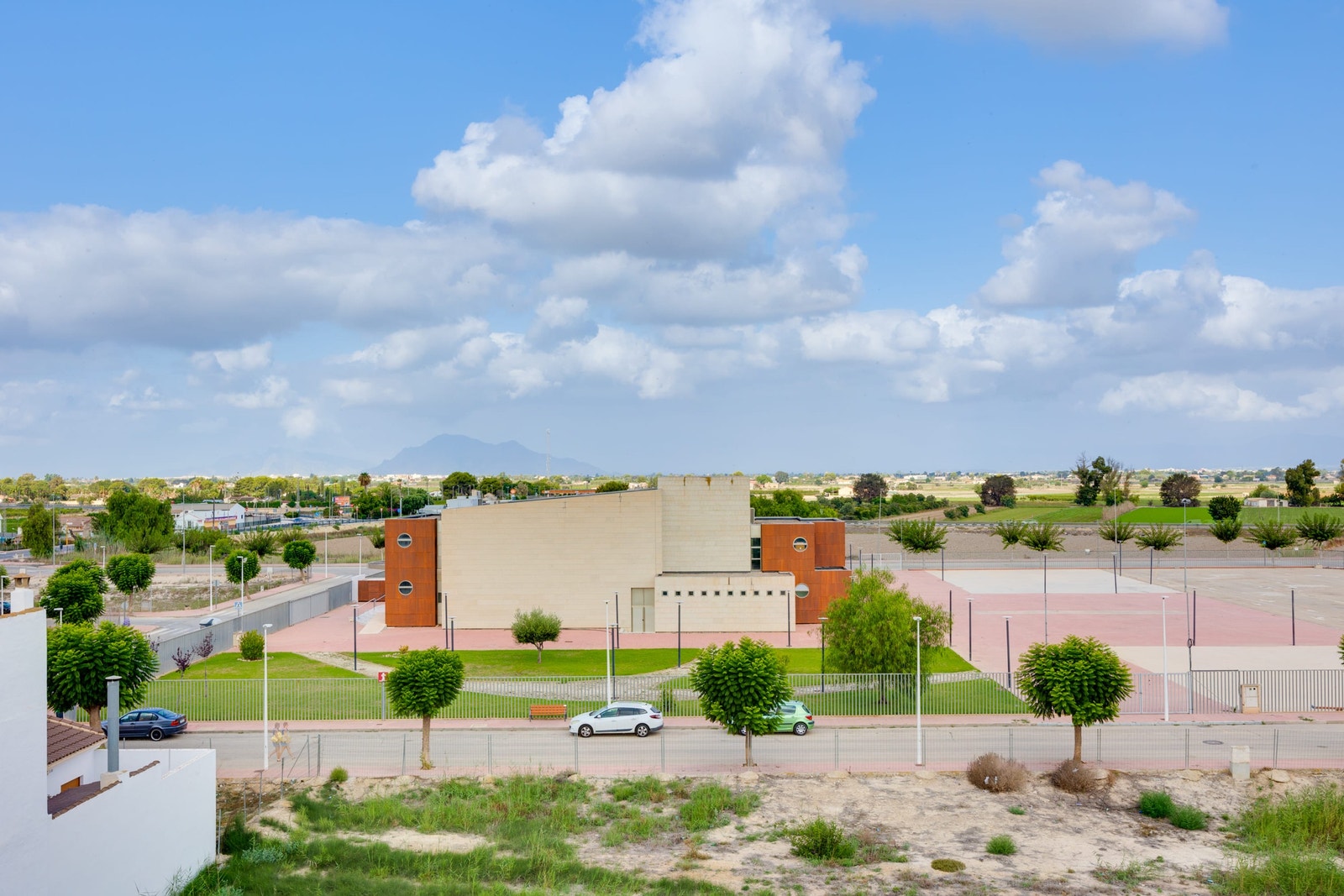 Utsikt til deler av nærområdet. Galleribilde