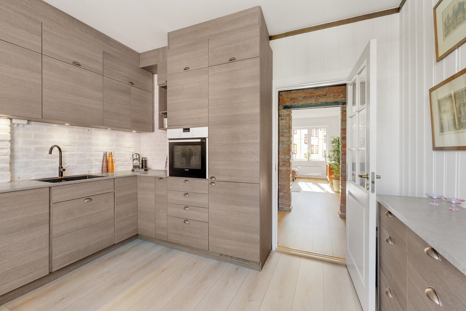 Kjøkkenet er fra 2015. Galleribilde