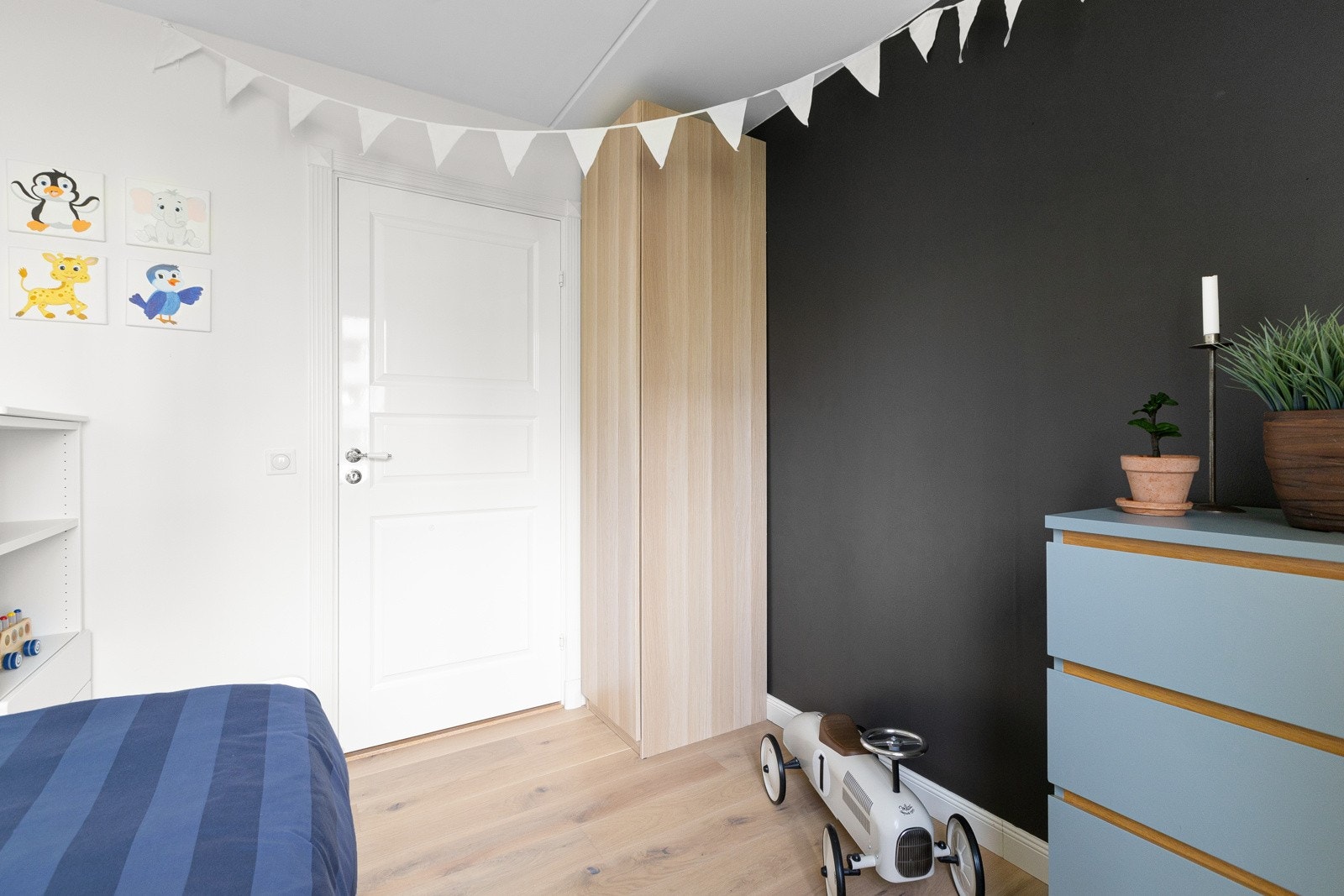 Rommet passer perfekt som barne-/gjesterom eller kontor. Galleribilde