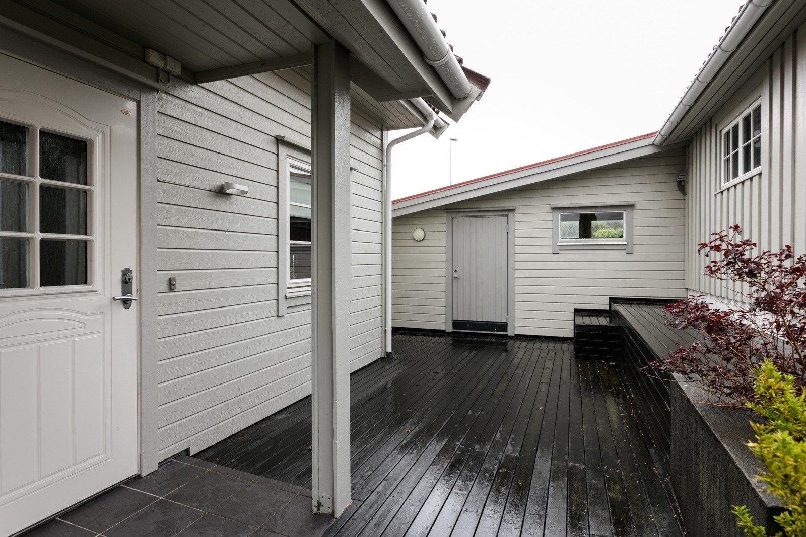 I tilknytning til garasje er det oppført ekstra bod i 2017. Galleribilde