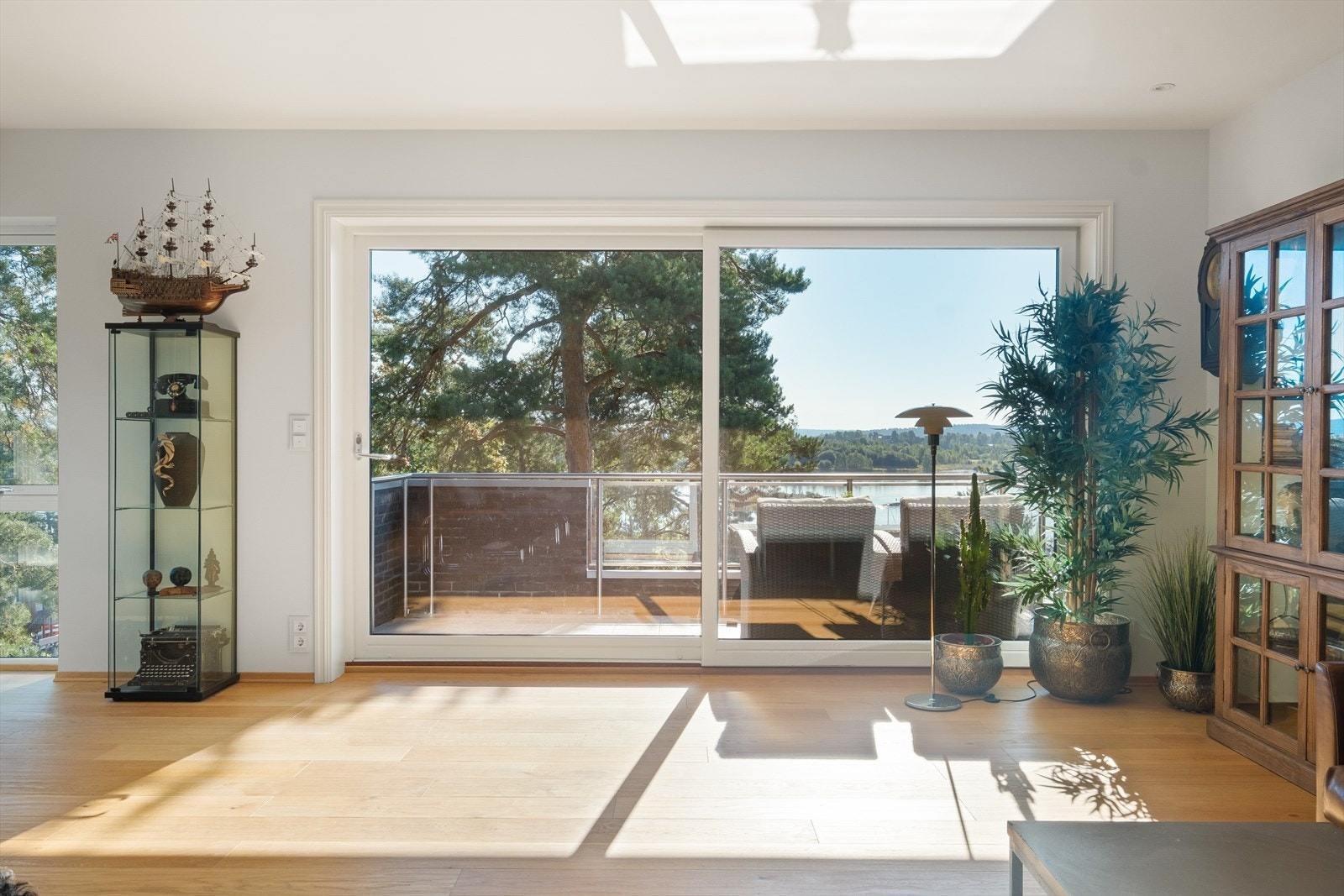 Velkommen til Maries vei 28 - Presentert av Nordvik Bærum v. Sverre Wiborg og Esben Mandelid Galleribilde