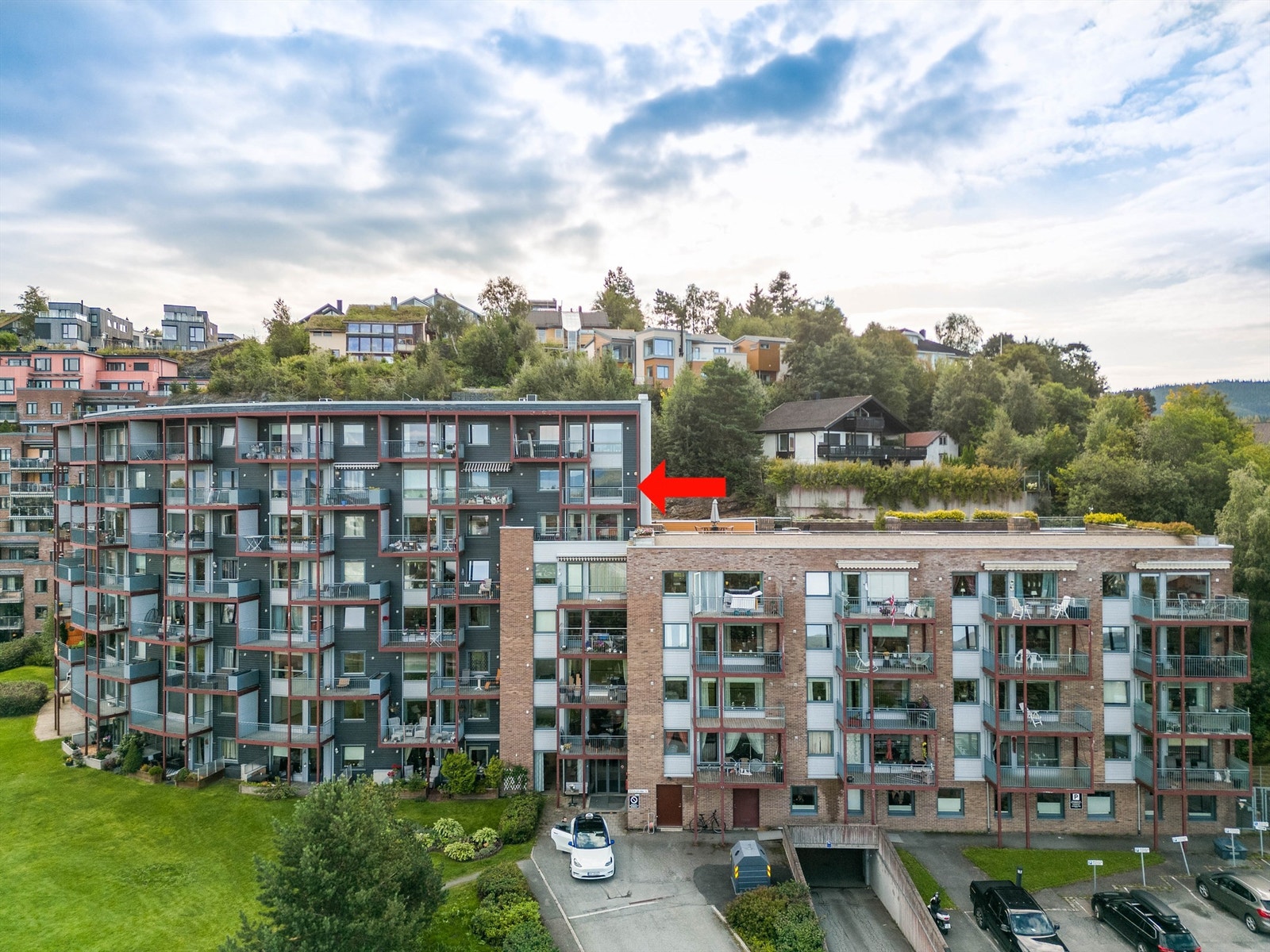 Utmerket endebeliggenhet i bygningen Galleribilde