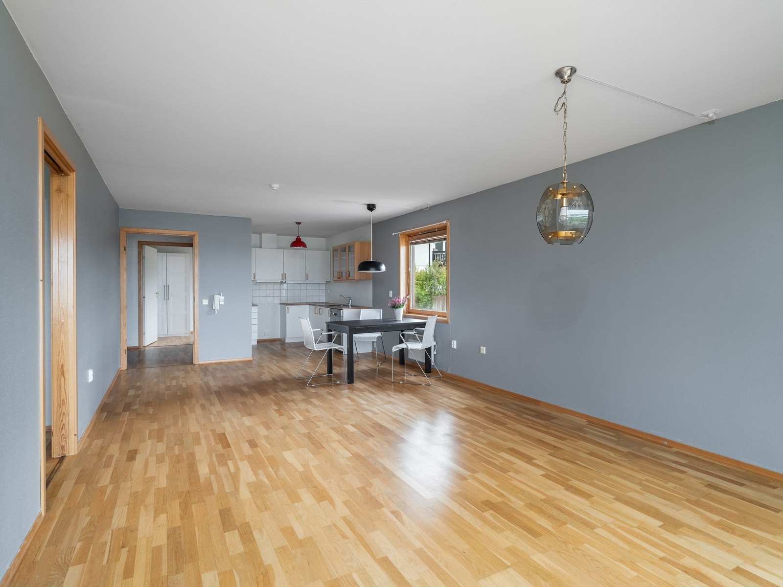 Stue retning kjøkken Galleribilde