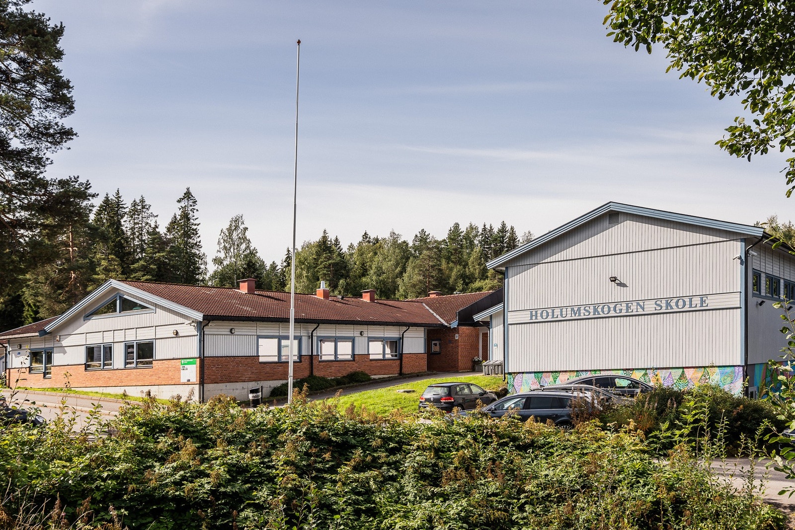 Kort vei til Holumskogen skole og flere barnehager. Galleribilde