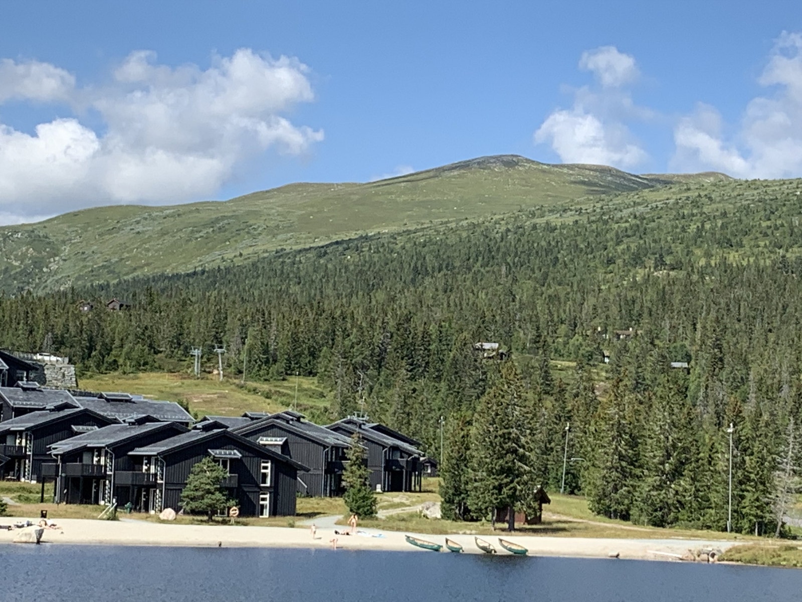 Norefjell Ski og Spa på sommerstid. Galleribilde