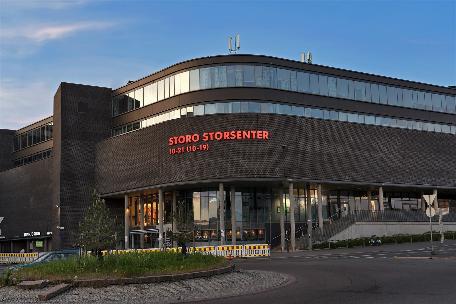 Storo Storsenter er Oslos største kjøpesenter med 130 butikker. Galleribilde