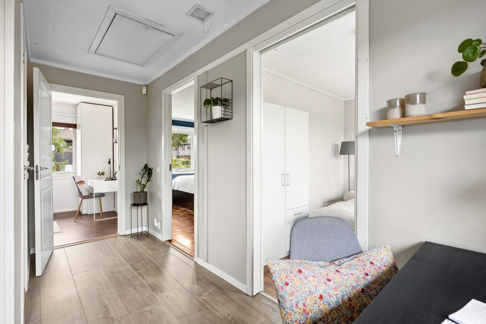 I 2. etg er det i tillegg tilgang på et kaldloft som egner seg perfekt for oppbevaring. Galleribilde