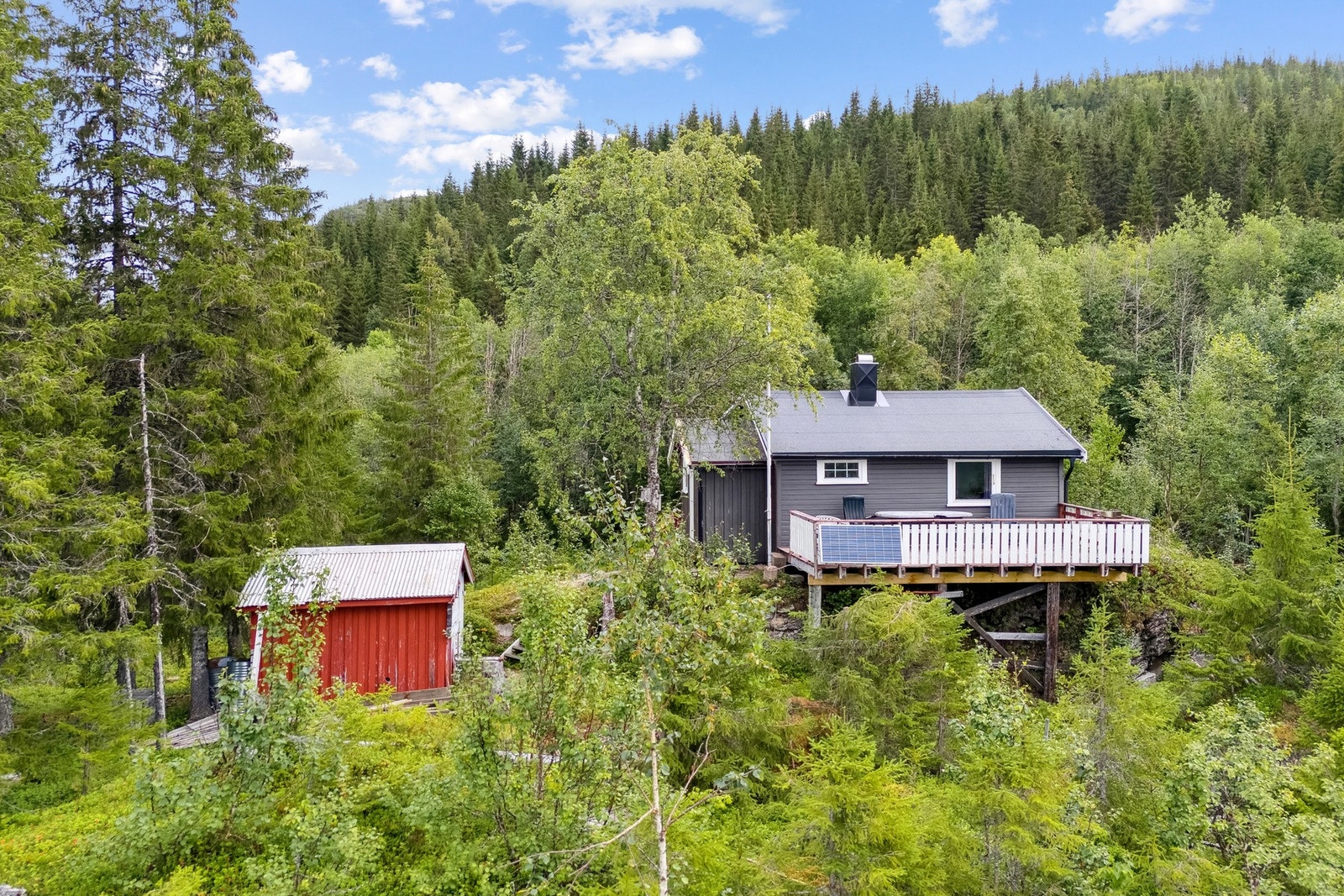 Koselig hytta ved Langvatnet, Yttralenninga. Kun 10 min fra byen. Flott utsikt mot Høgtuva. Galleribilde