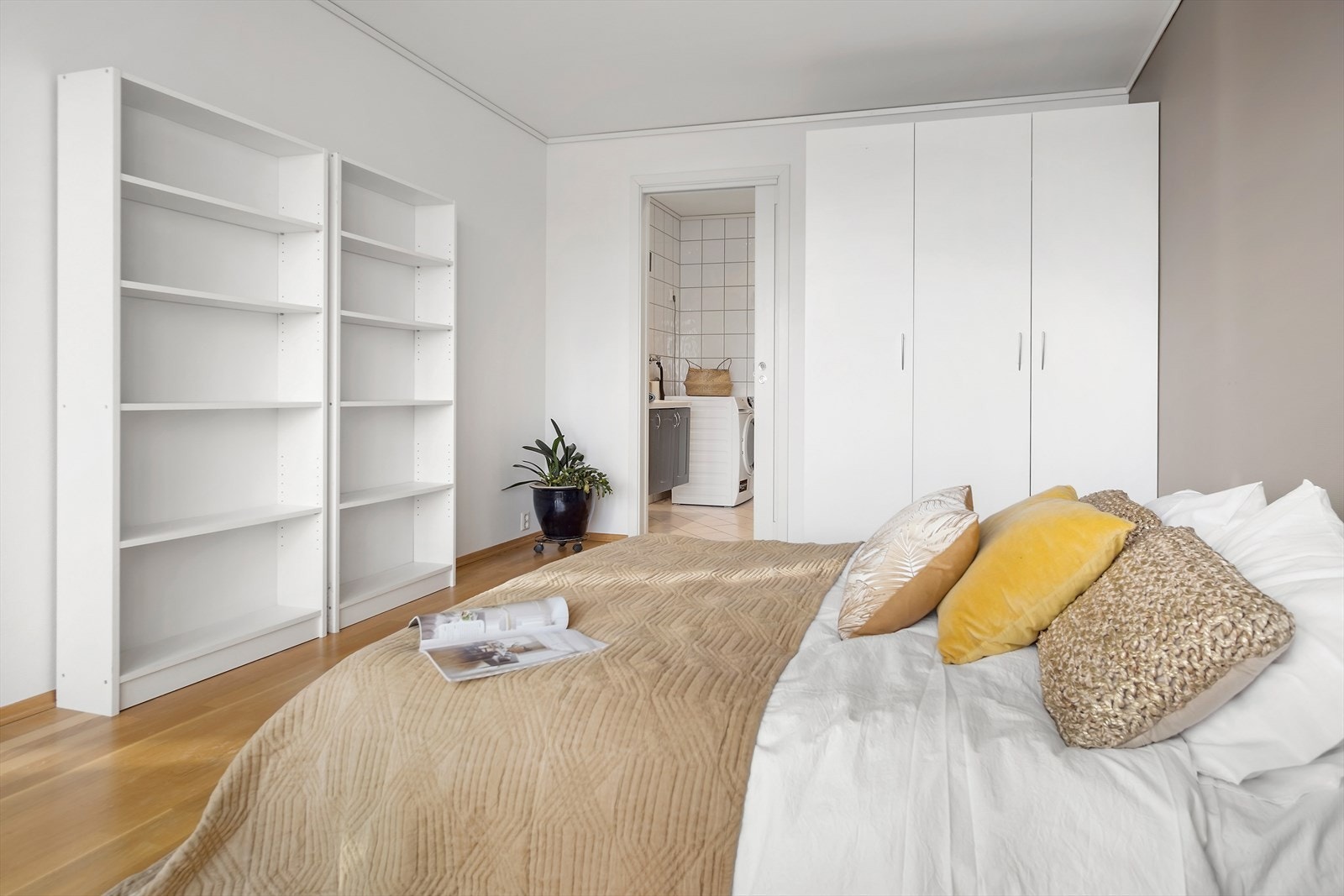 Direkte adkomst fra soverommet og inn til badet Galleribilde