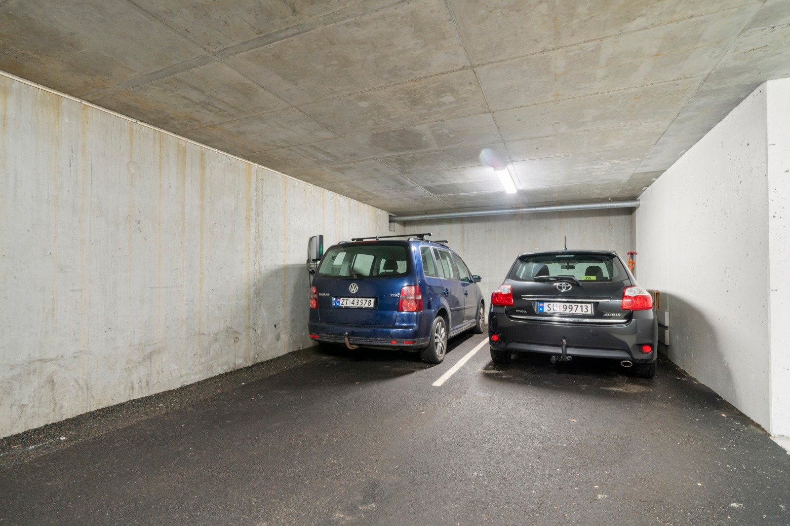 Fast garasjeplass i felles garasjeanlegg Galleribilde