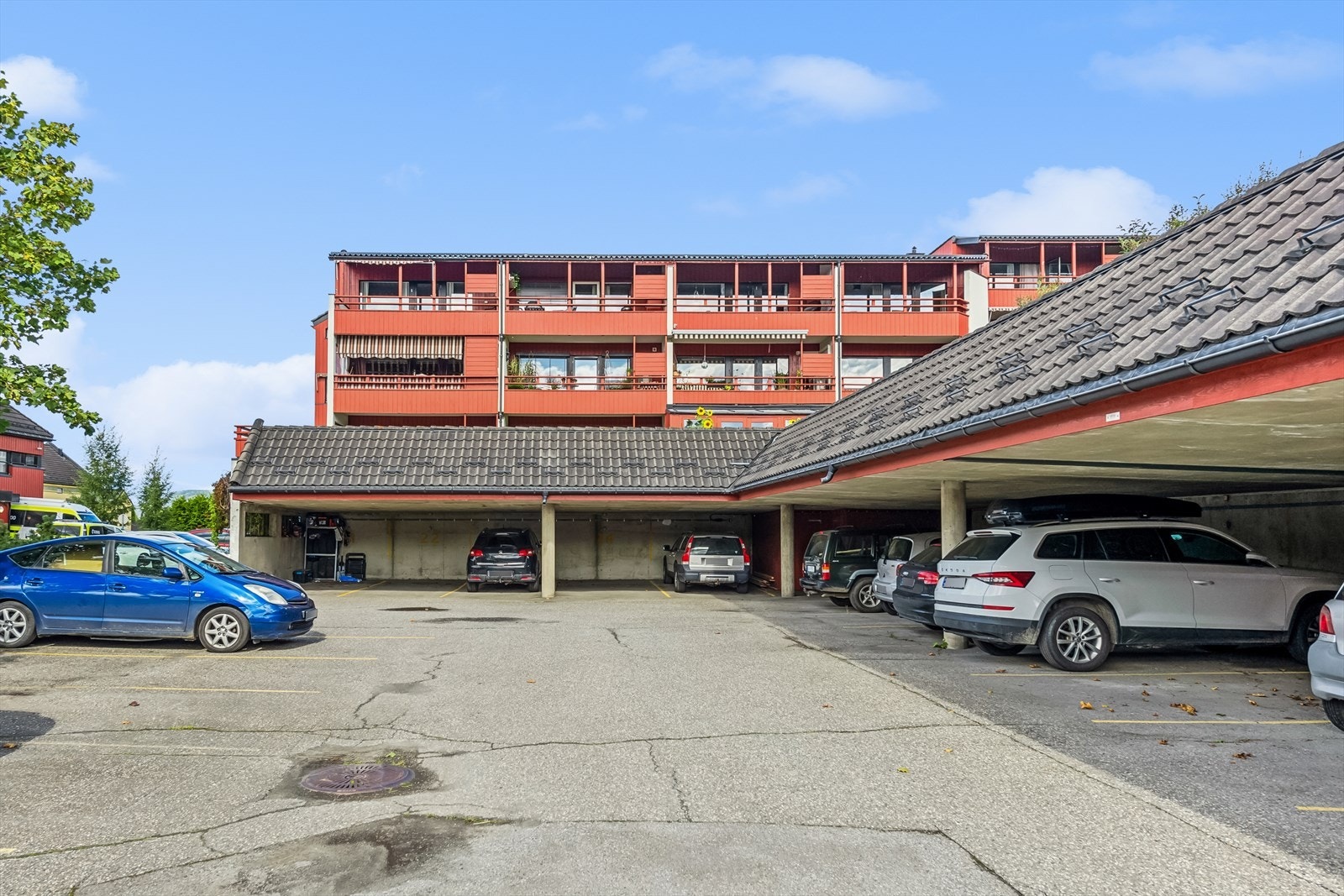 Carport. Galleribilde