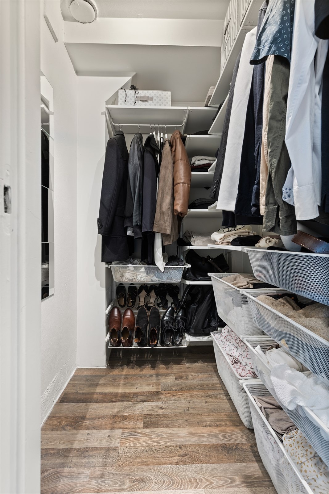 Ditt eget nye Walk-in-Closet, ferdig møblert! Galleribilde