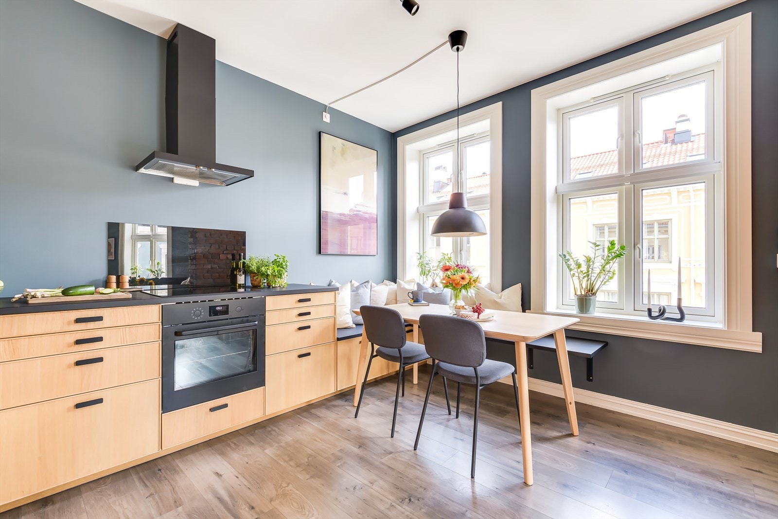 Her kan du invitere gode venner til et hyggelig måltid! Galleribilde