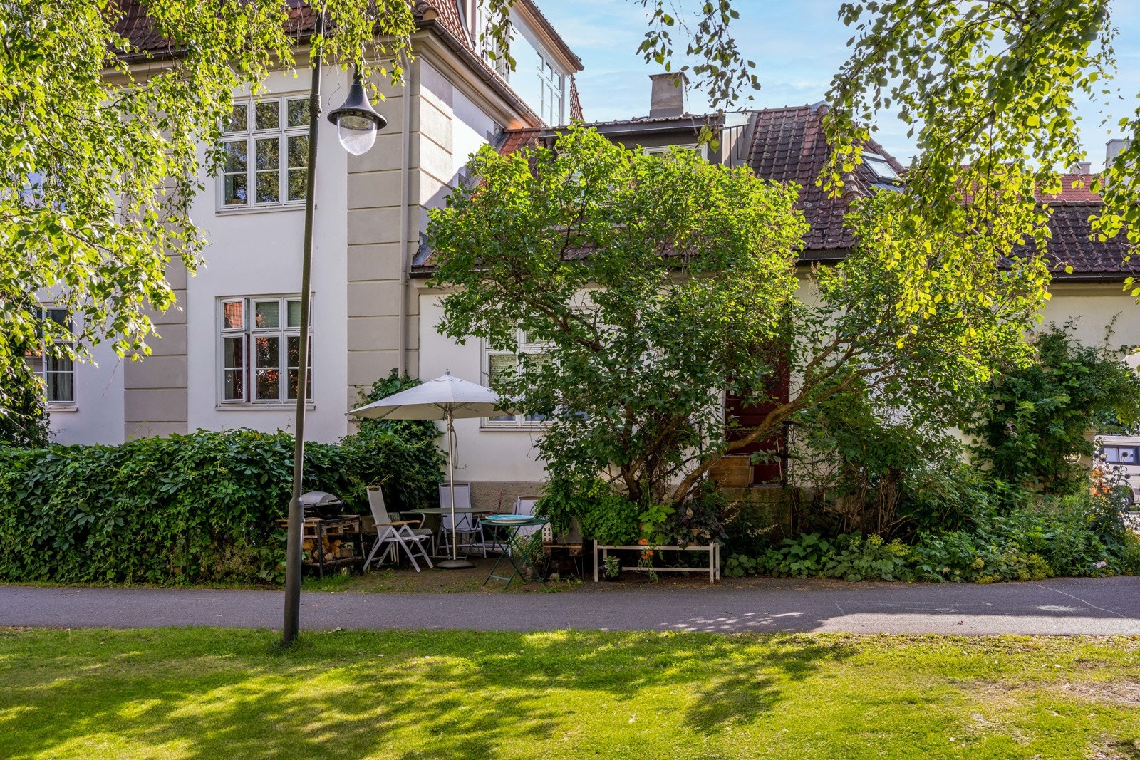 Boligen har en unik historie og var opprinnelig en melkebutikk bygget i 1920 og var i drift til ca 1970. Galleribilde