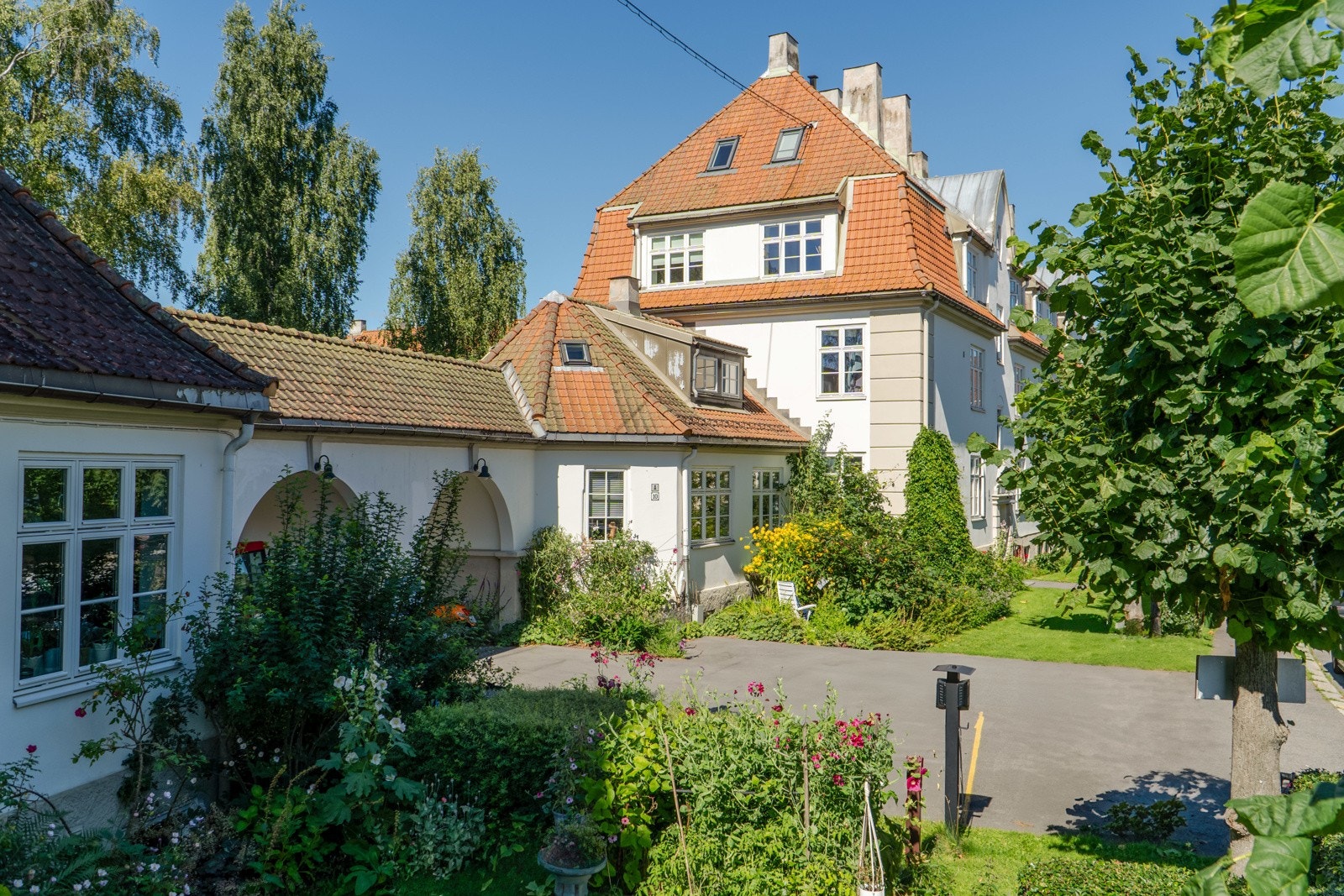En stilfull leilighet over 3 plan med husfølelse. Galleribilde