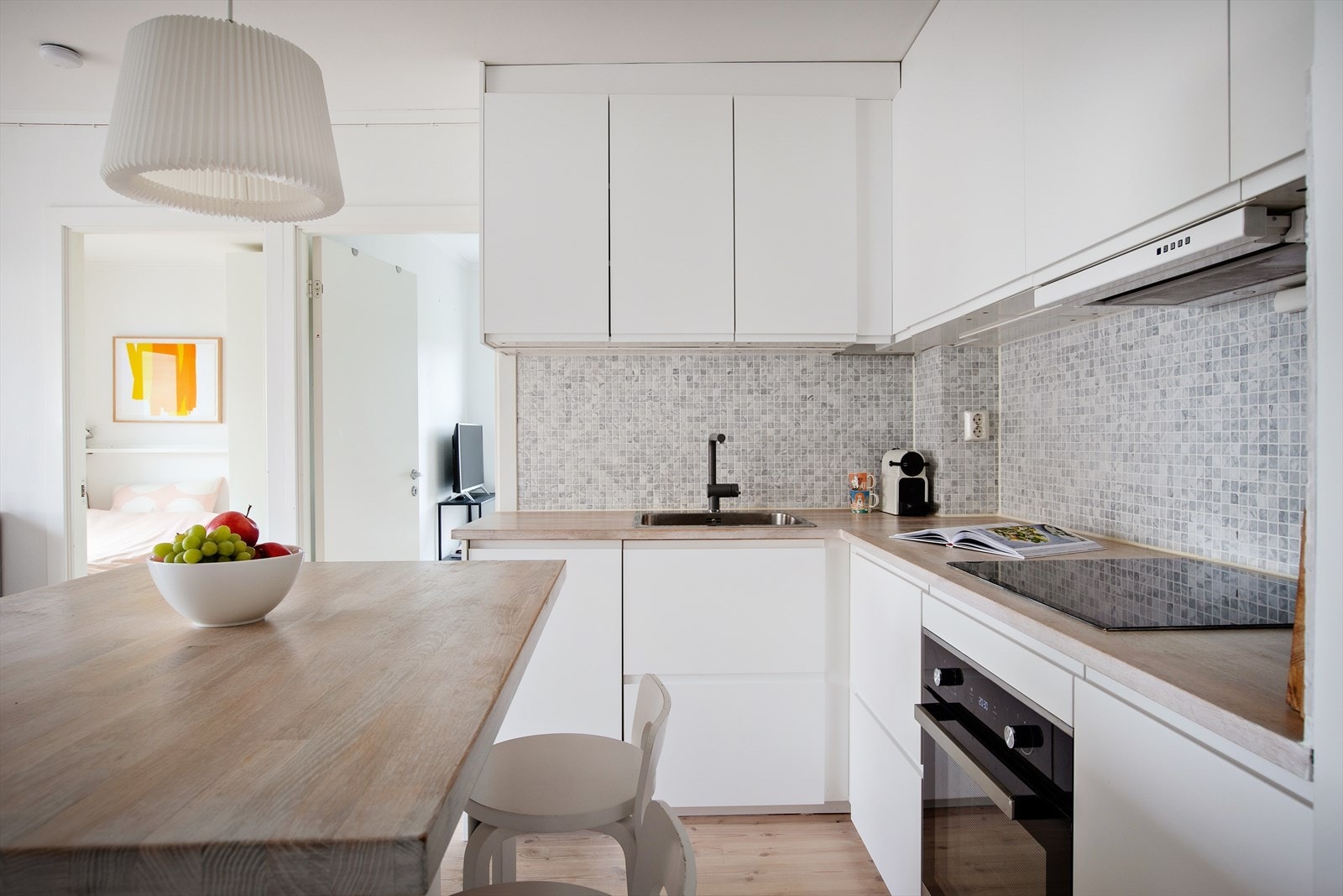 Generøst med lagring -og benkplass. Galleribilde