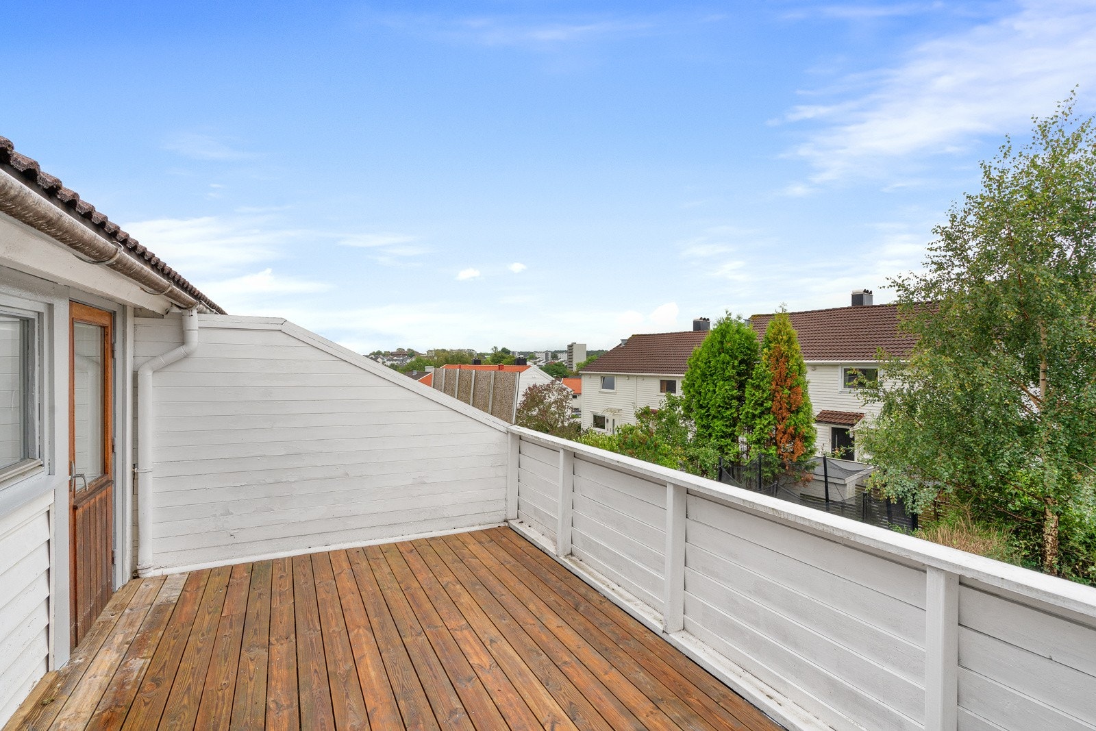 Boligen kan skilte med to flotte terrasser. Galleribilde