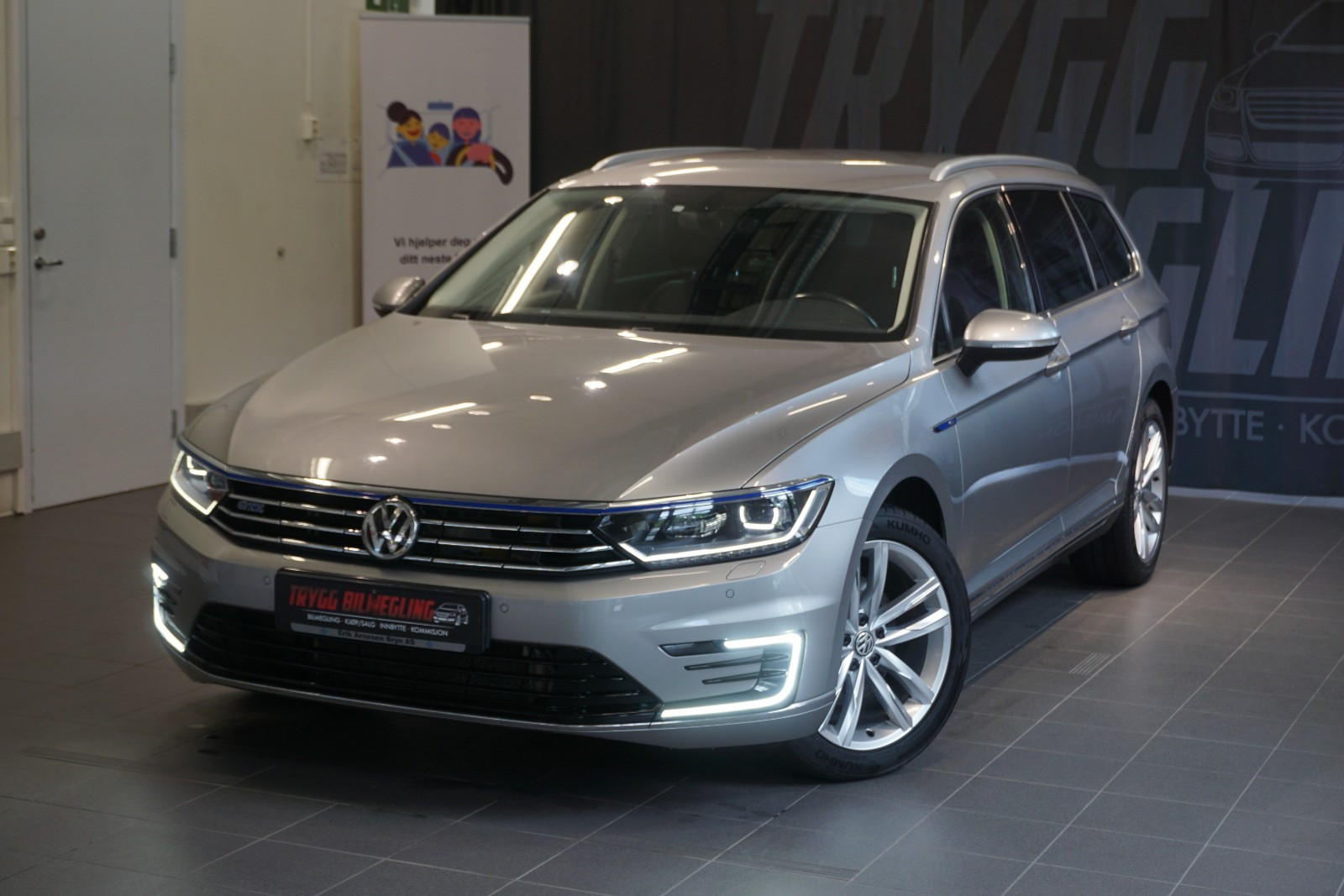 Volkswagen Passat 1.4 TSI GTE*PLUG-IN HYBRID*NORSK BIL*SE UTSTYR*GARANTI+