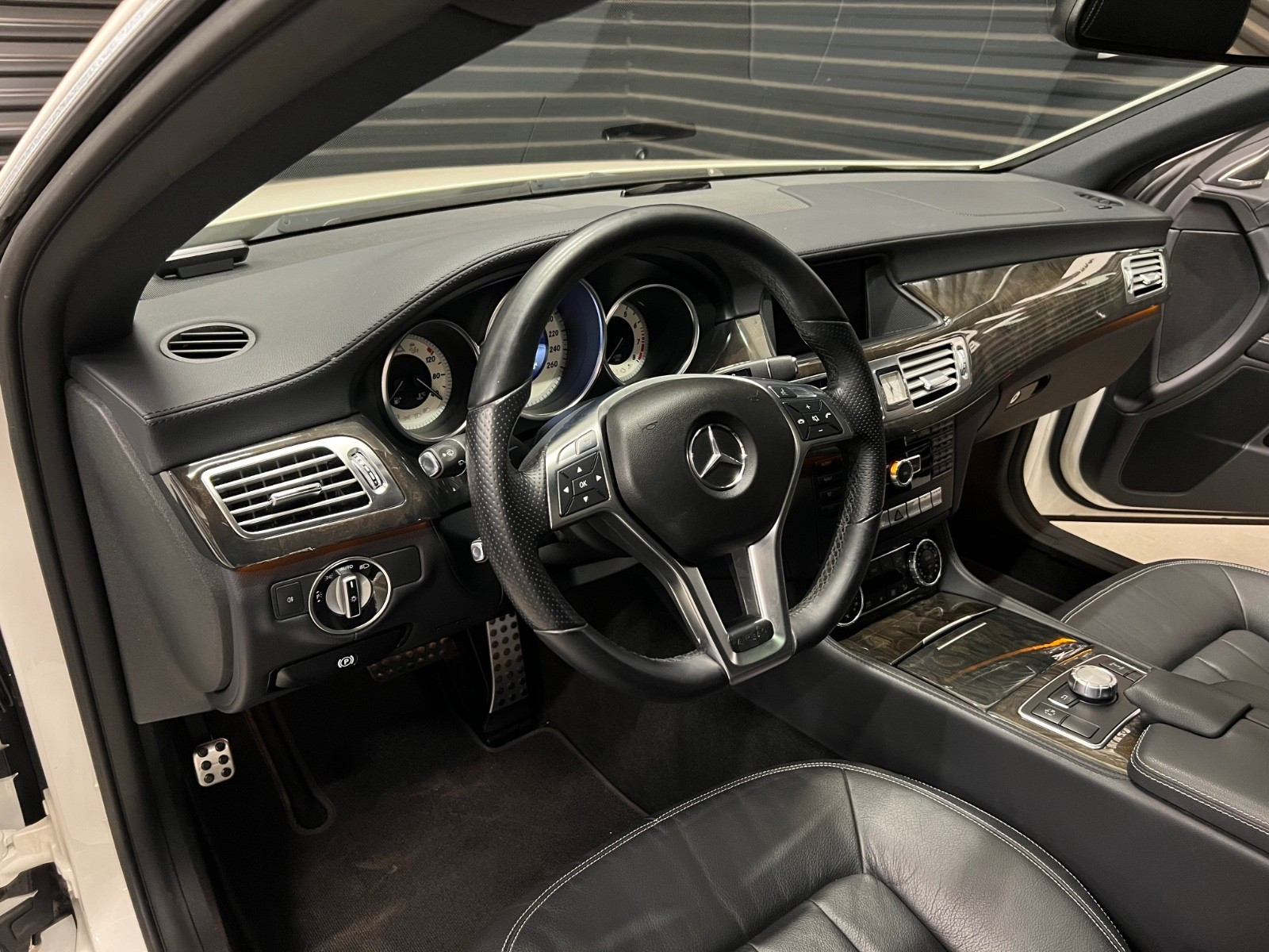 Hovedbilde av Mercedes-Benz CLS