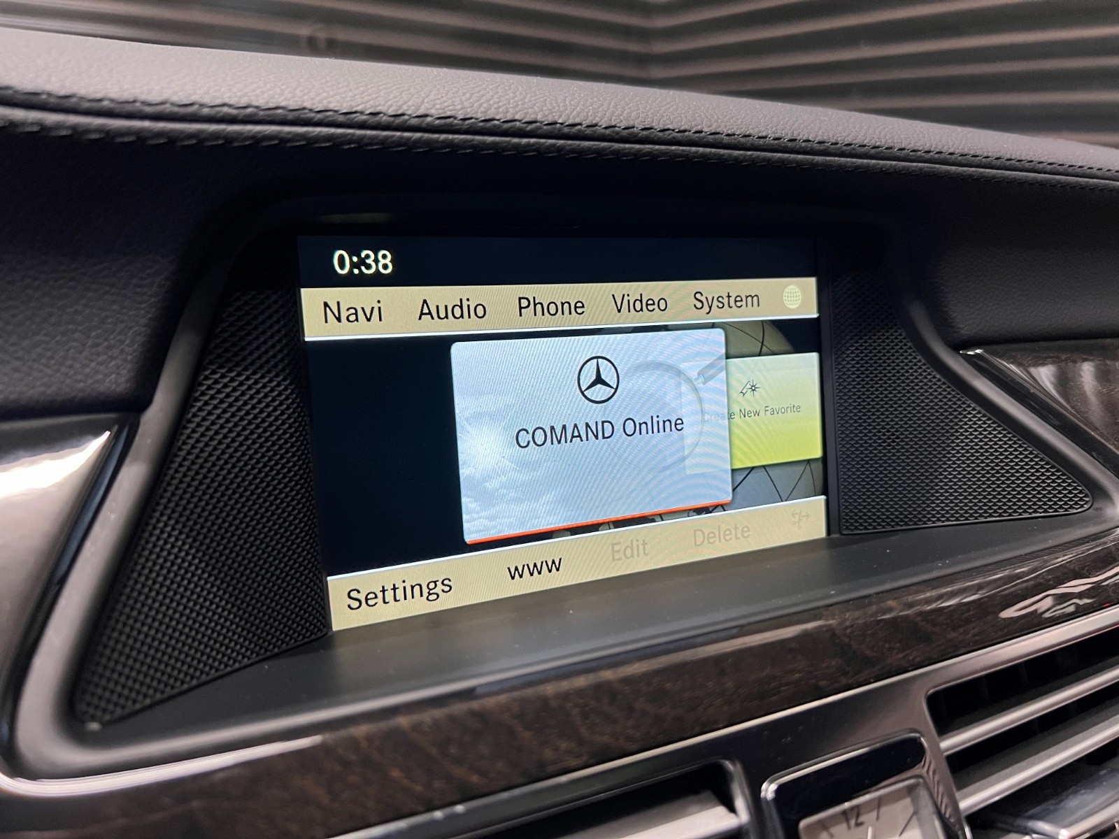 Hovedbilde av Mercedes-Benz CLS