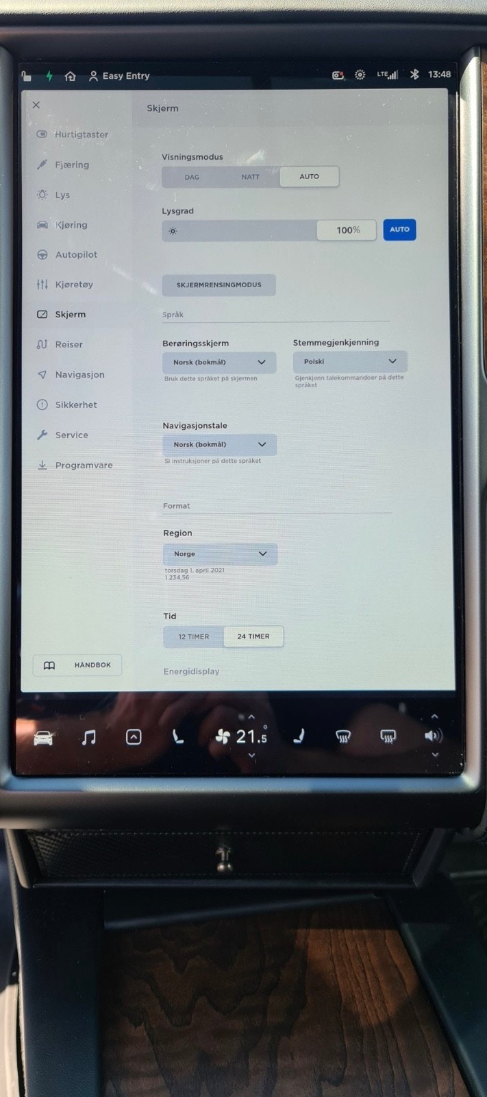 Tesla Model X 56