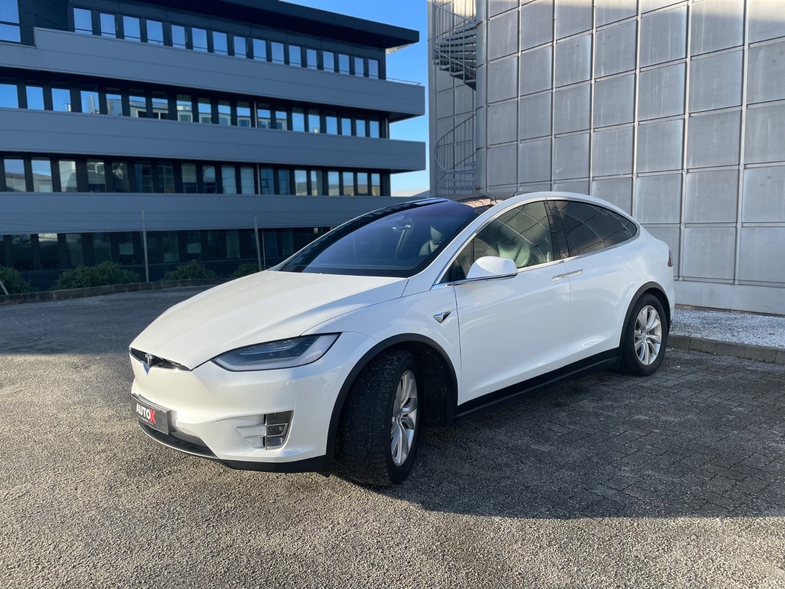 Tesla Model X 18