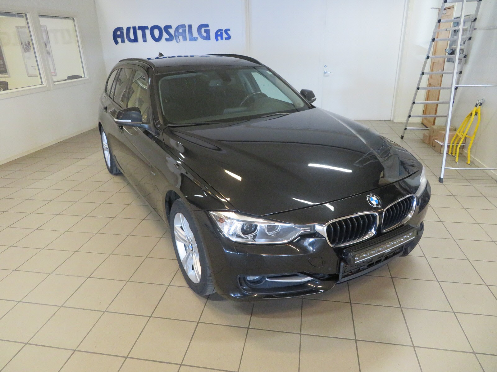 BMW 3-serie 320d xDrive Touring 163hk Sportsautomat 2