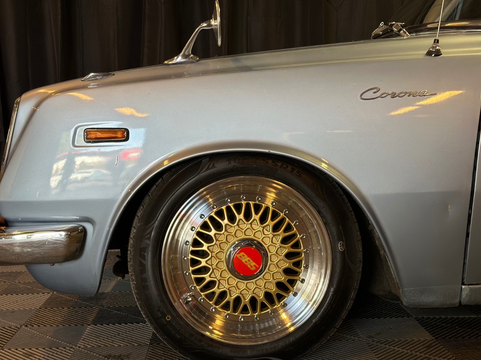 Toyota 9