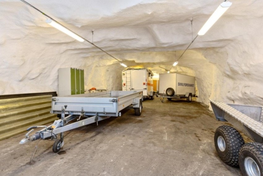 Fjellhallen består av bla. stort lager med inntektspotensialet. (bilde er fra gammel salgsoppgave) Galleribilde