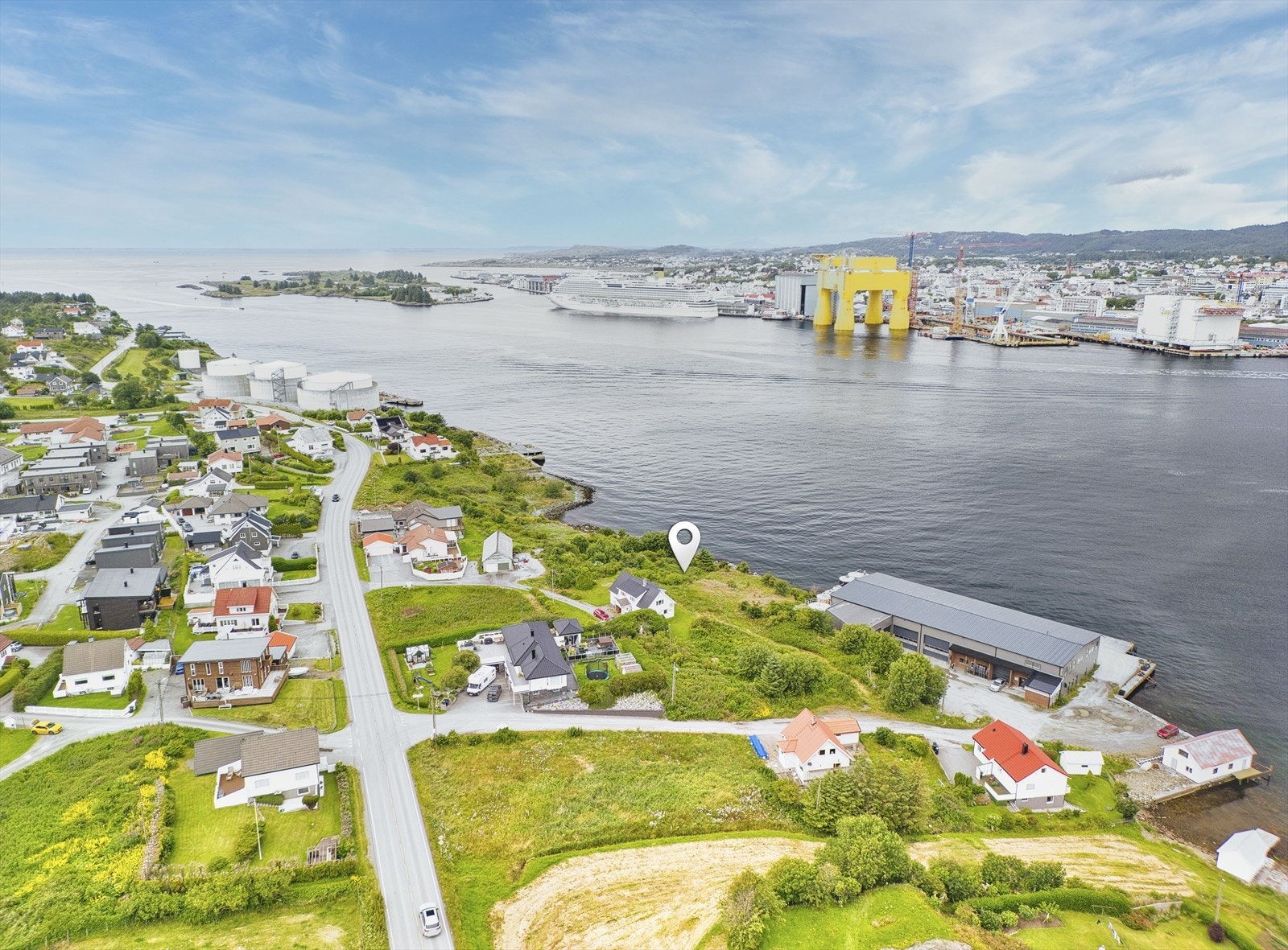 Gnr. 141 bnr. 243 (markering i kart er ikke nøyaktig) Galleribilde