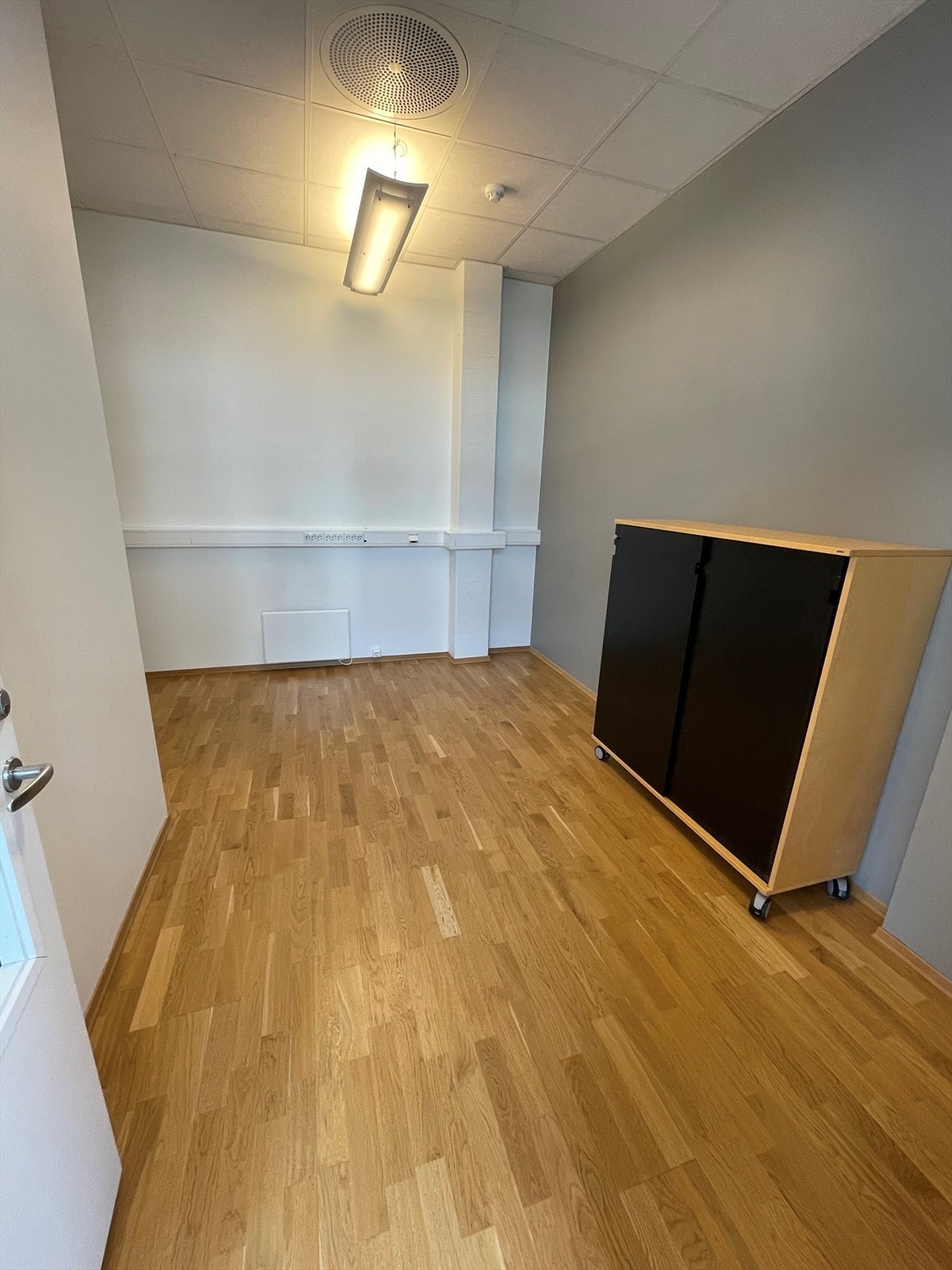 Kontor 1. Alle kontor har mulighet for vask Galleribilde