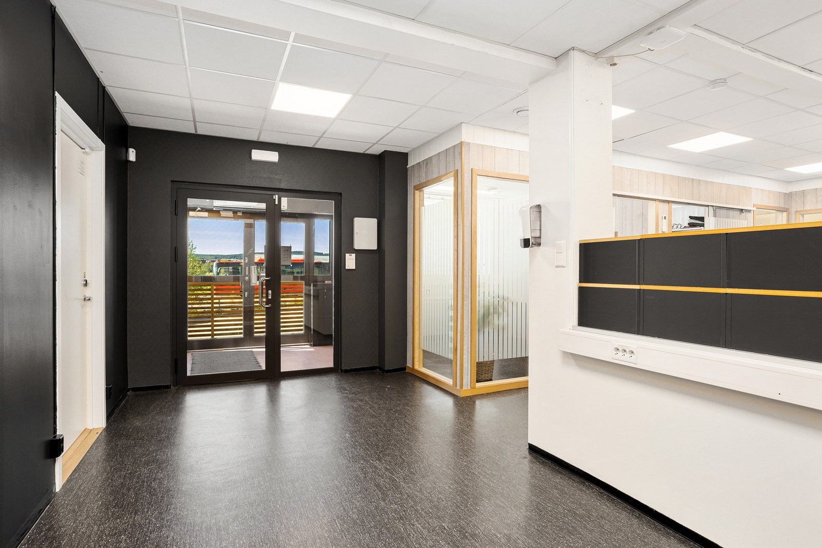 Inngangsparti til Lokale 1 Galleribilde