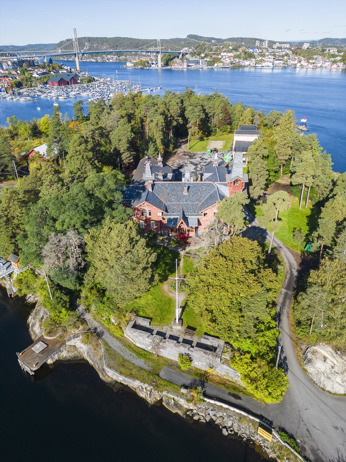 2297807559420.jpg Galleribilde