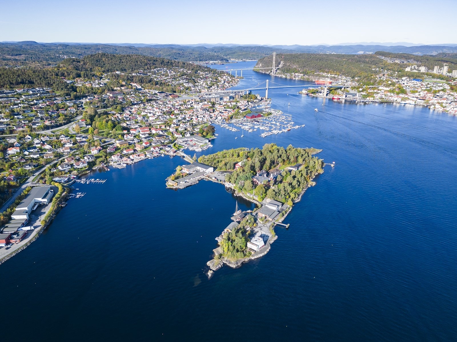 2297807559391.jpg Galleribilde