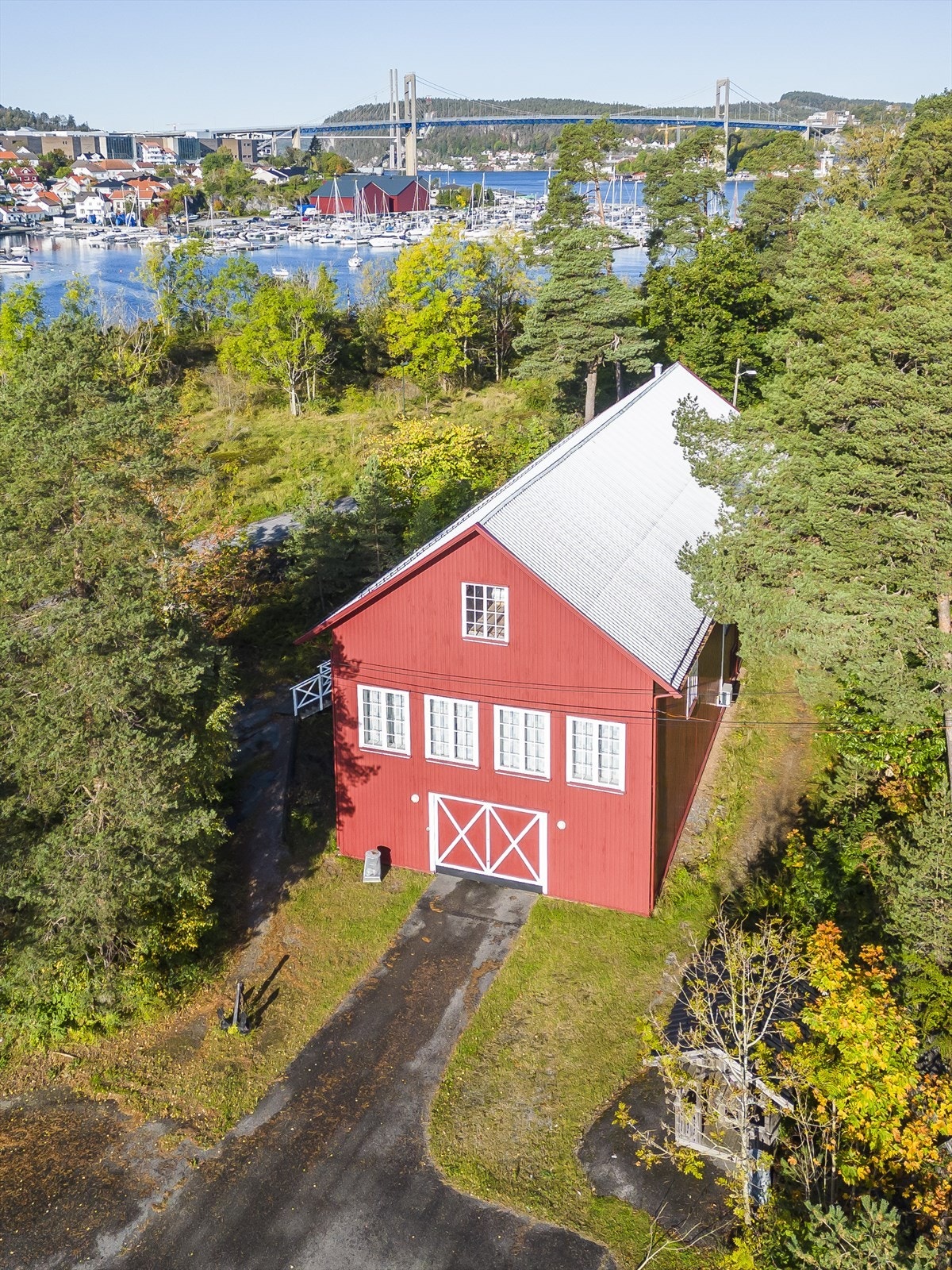 Bygg E. Lager i bunn, med overliggende kantine.jpg Galleribilde