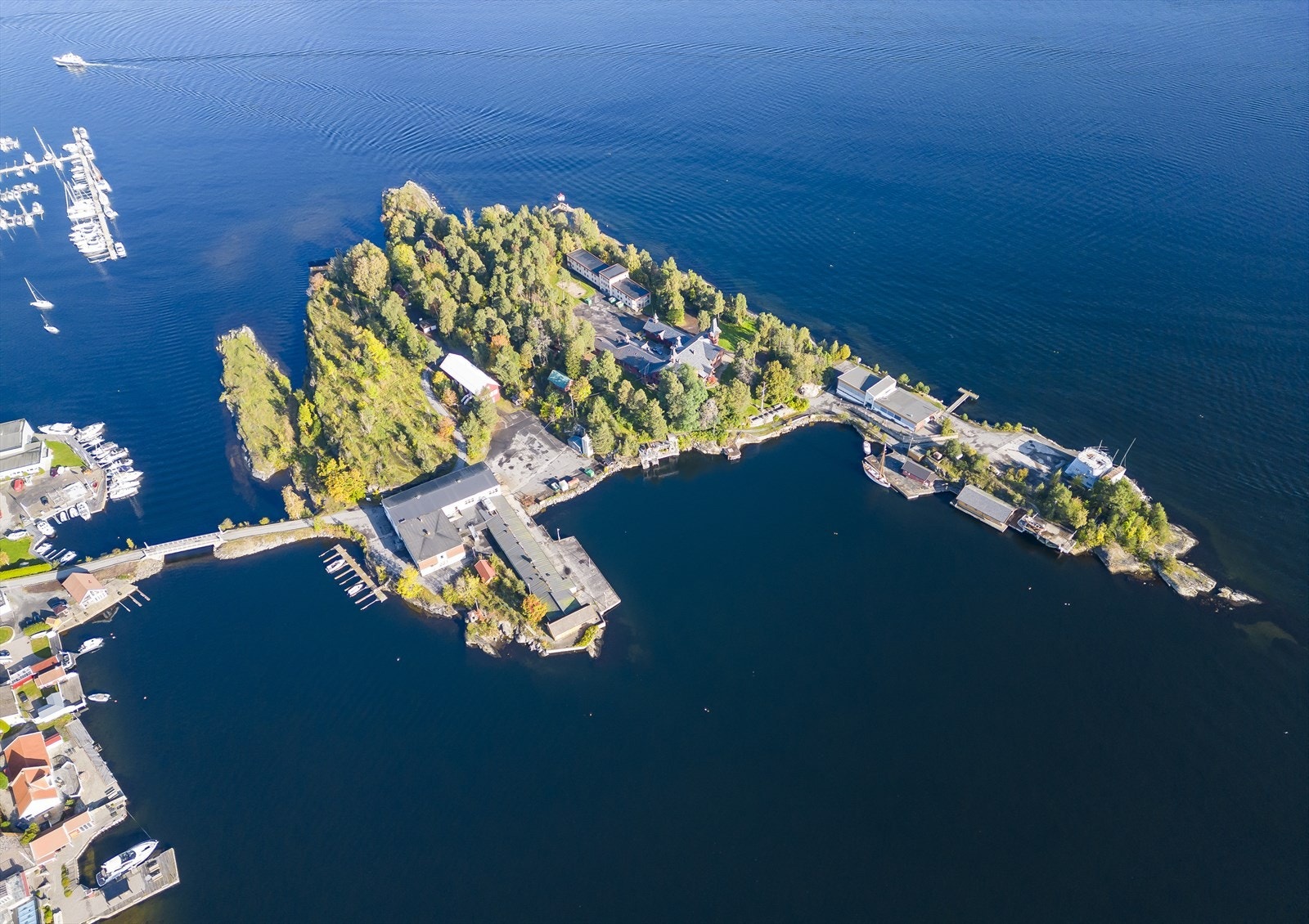 2297807559390.jpg Galleribilde