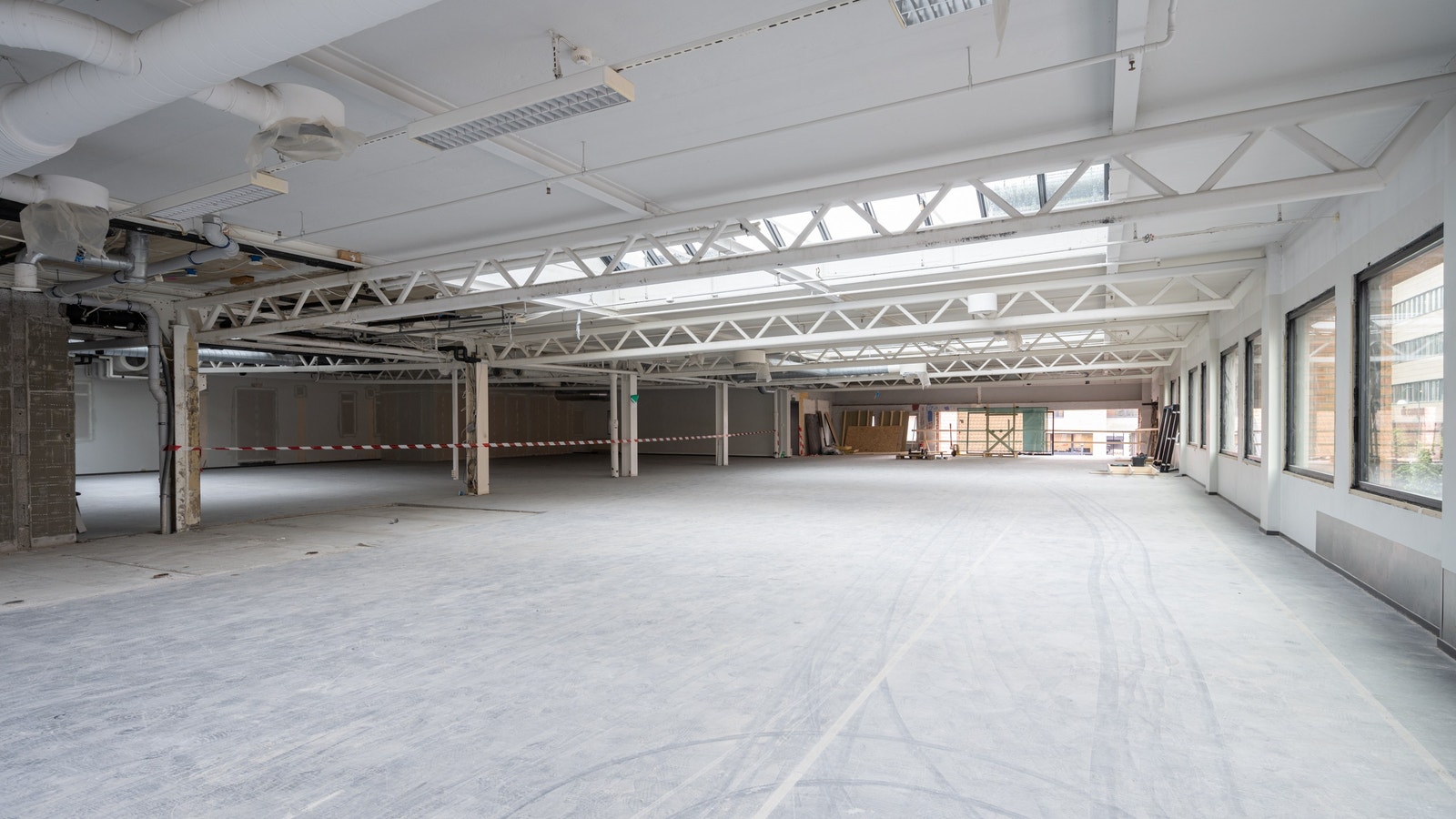 Ca. 1.350 kvm på en effektiv etasje Galleribilde