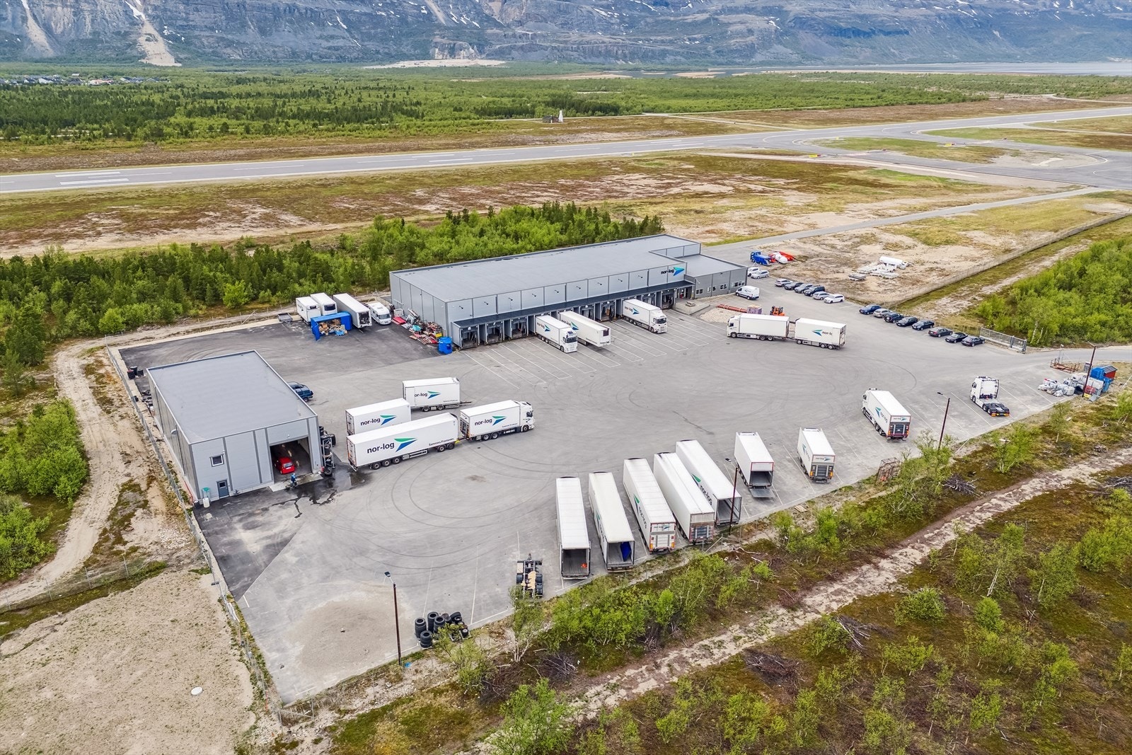 Flyplassveien 142 Galleribilde