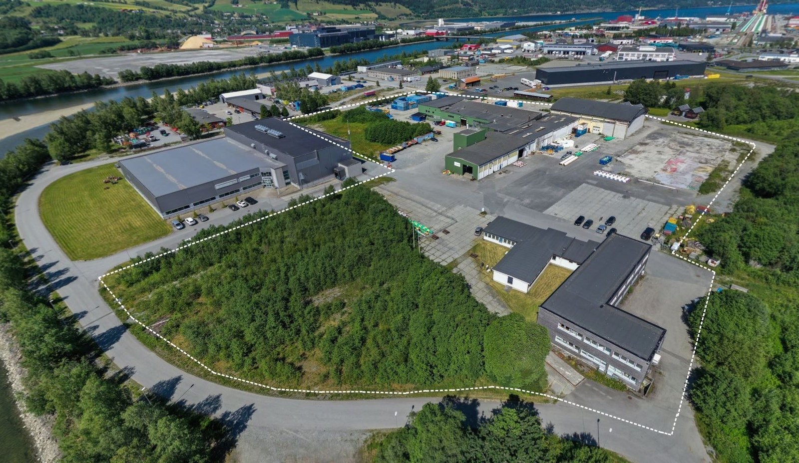 Sponplaten - Industrieiendom på Ca. 37 mål Galleribilde