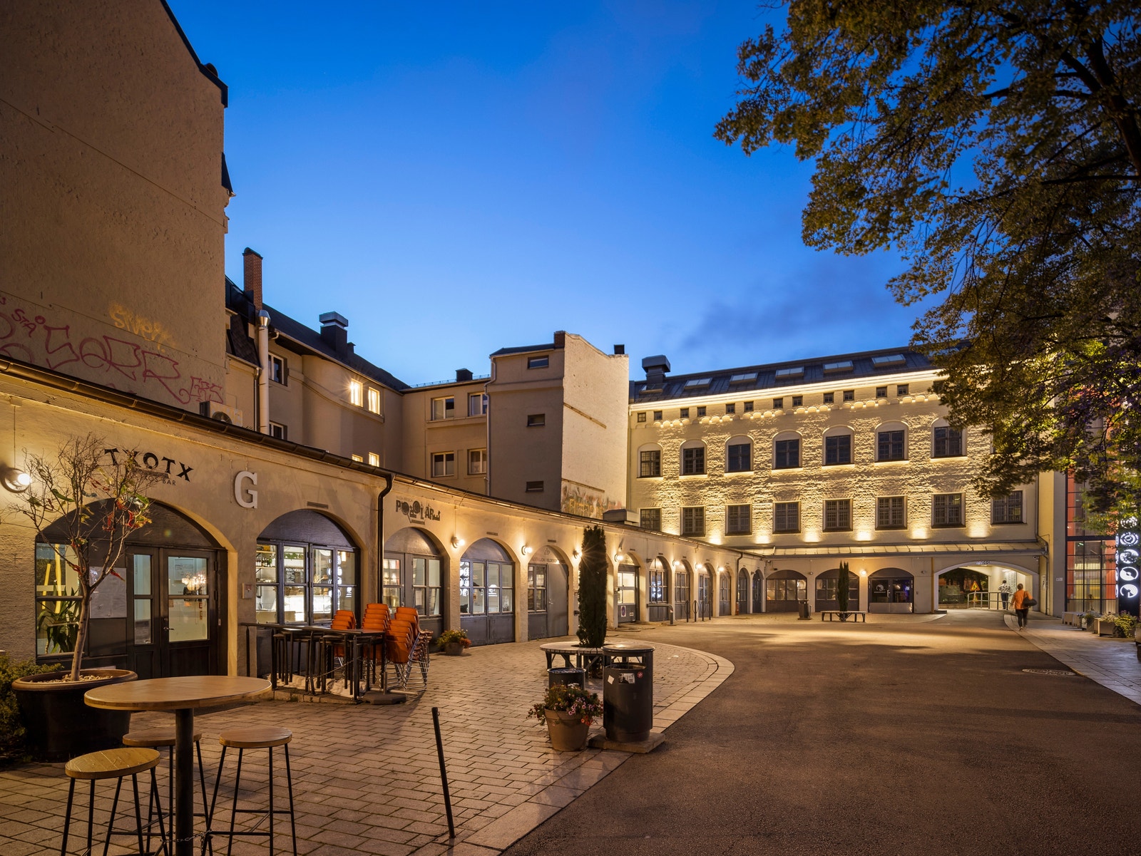 Stemningsfullt inne på Schouskvartalet Galleribilde