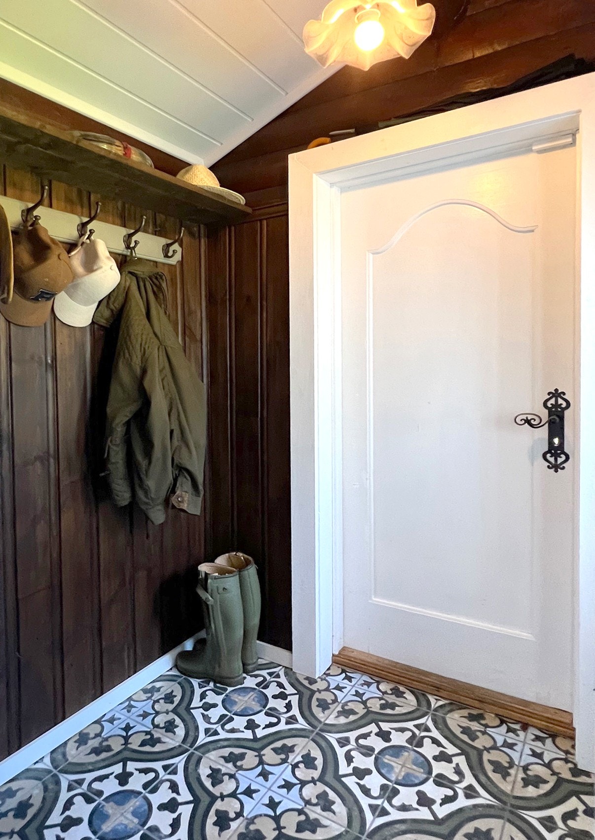 Gang med varmekabler i gulvet Galleribilde