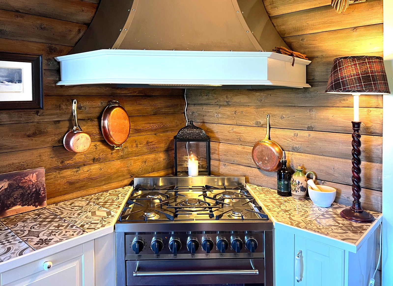 Smeg gasskomfyr med 5 bluss og el. komfyr Galleribilde