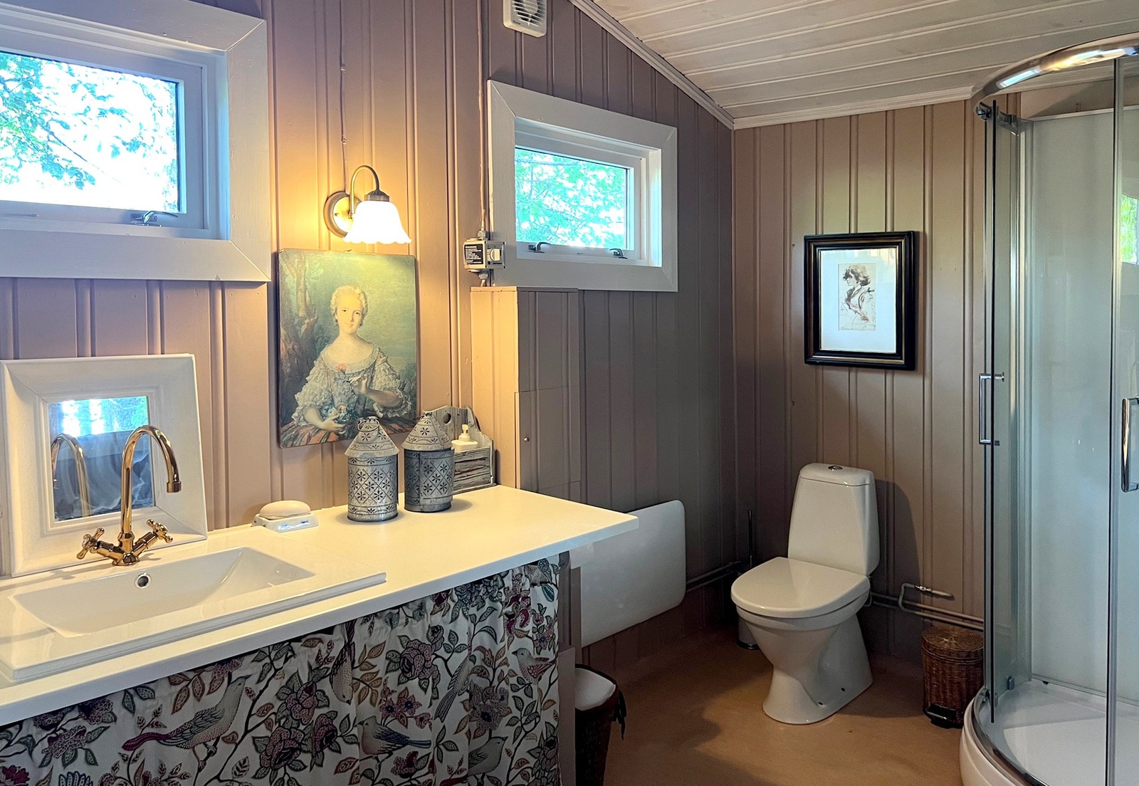 Bad med WC... Galleribilde