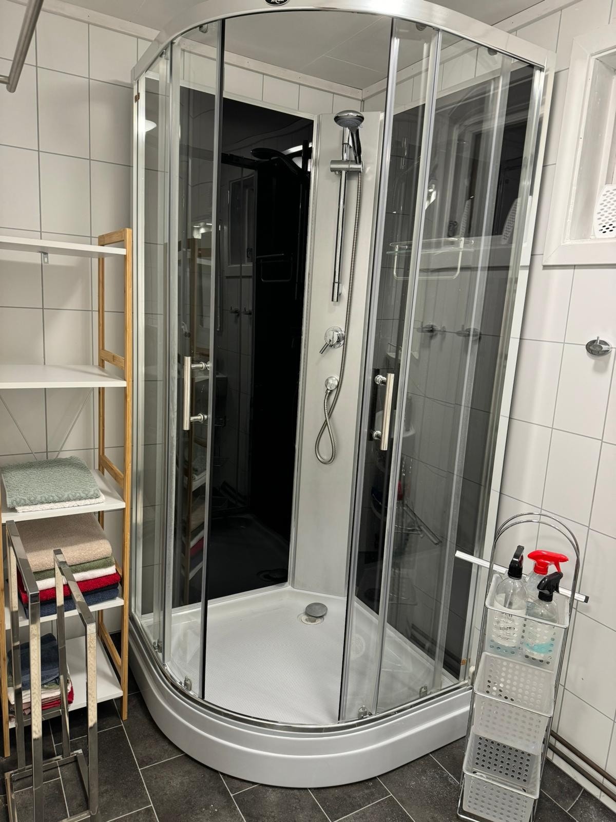 Kårbolig bad Galleribilde