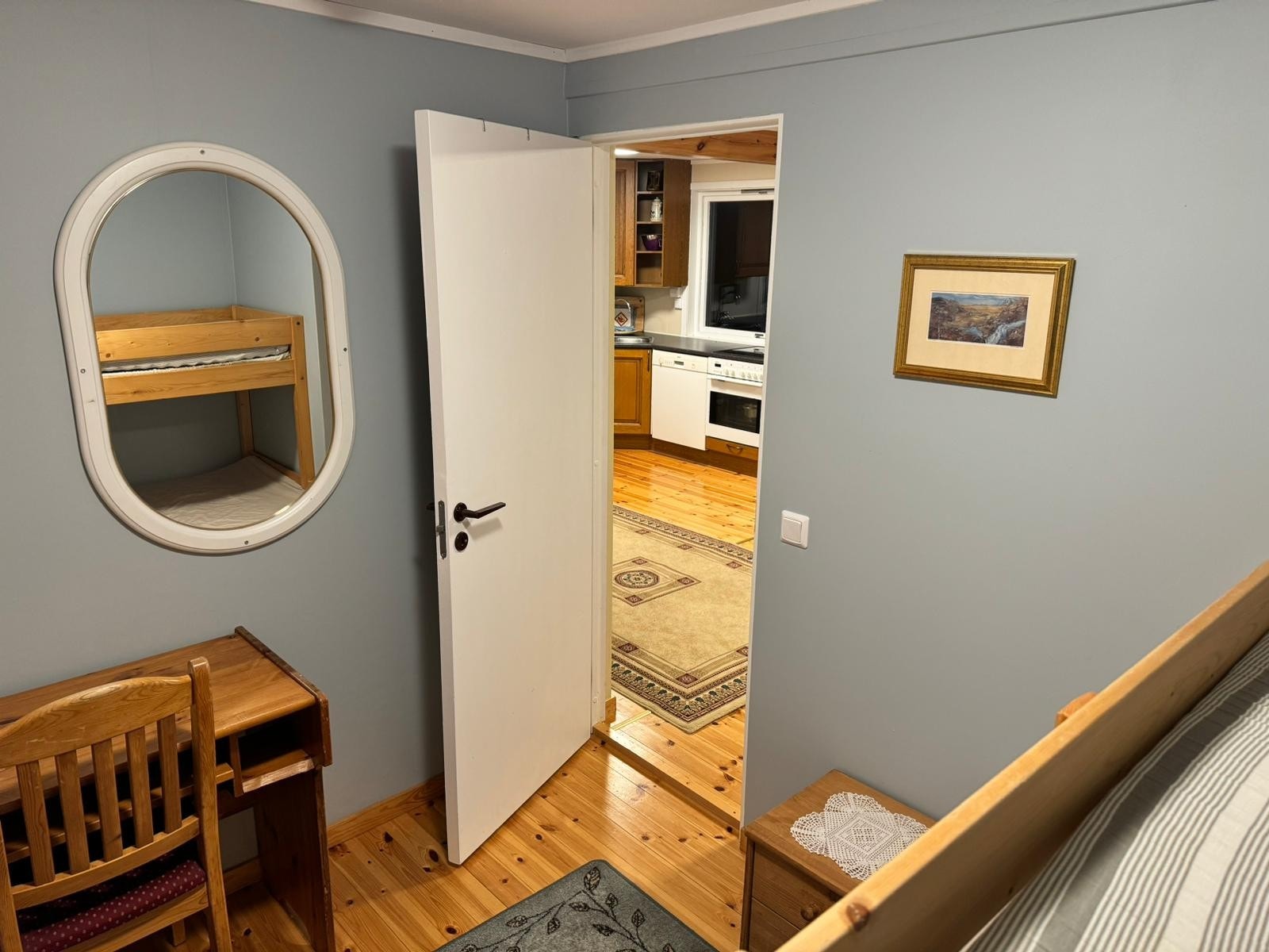 Kårbolig soverom mot stue Galleribilde