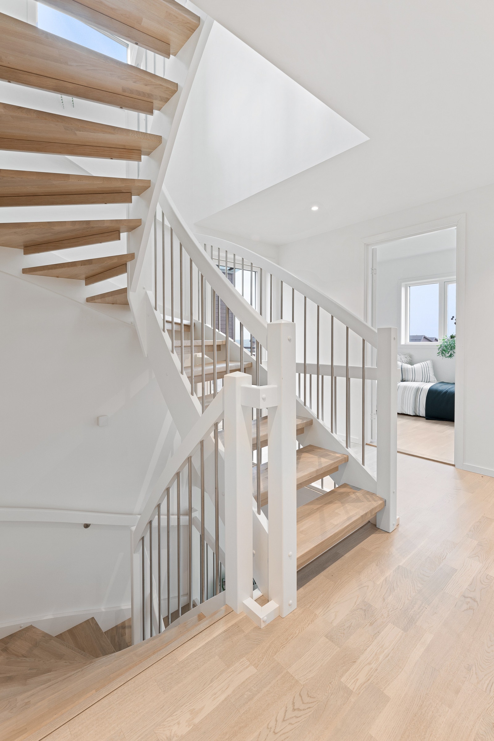 Her vises tilsvarende bolig, bare på et annet felt. Galleribilde