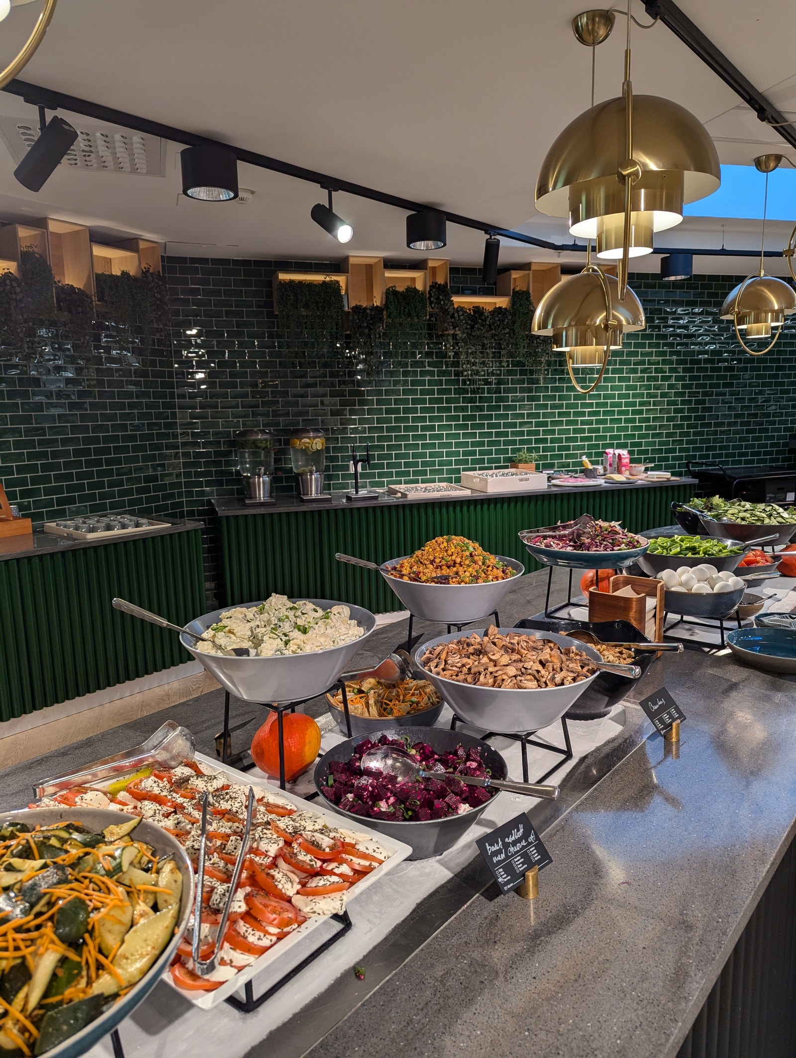 Lunch august 2024 Galleribilde