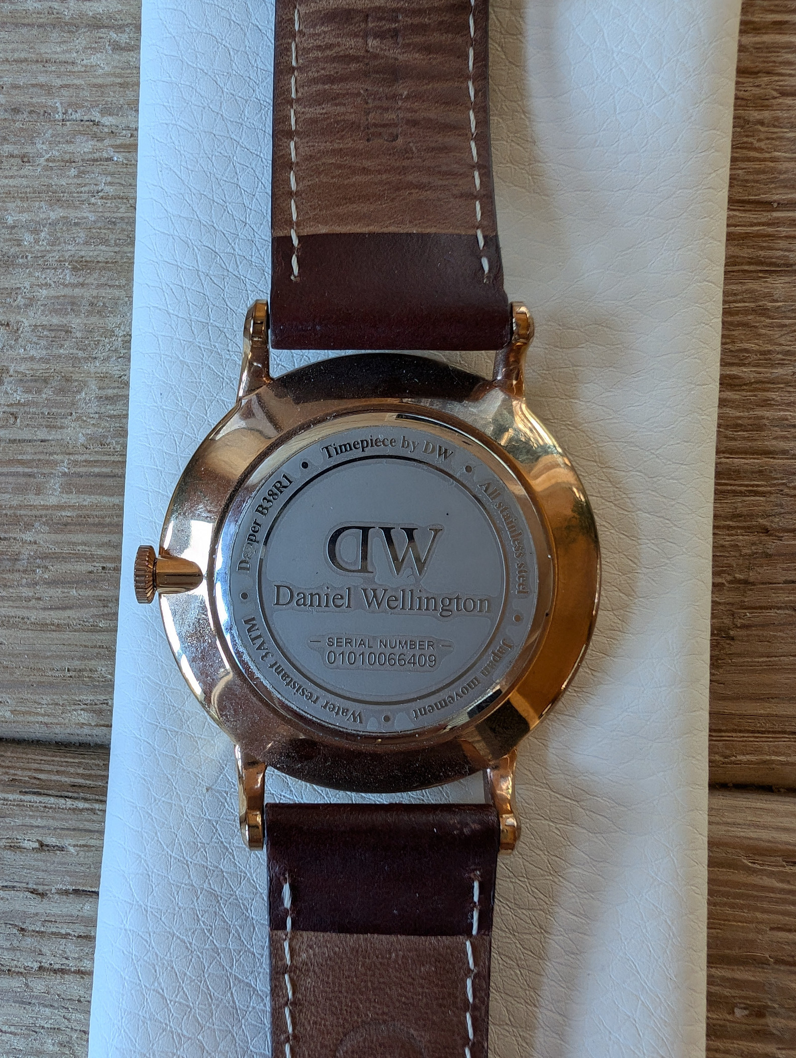 Daniel Wellington Dapper York rosegull FINN torget